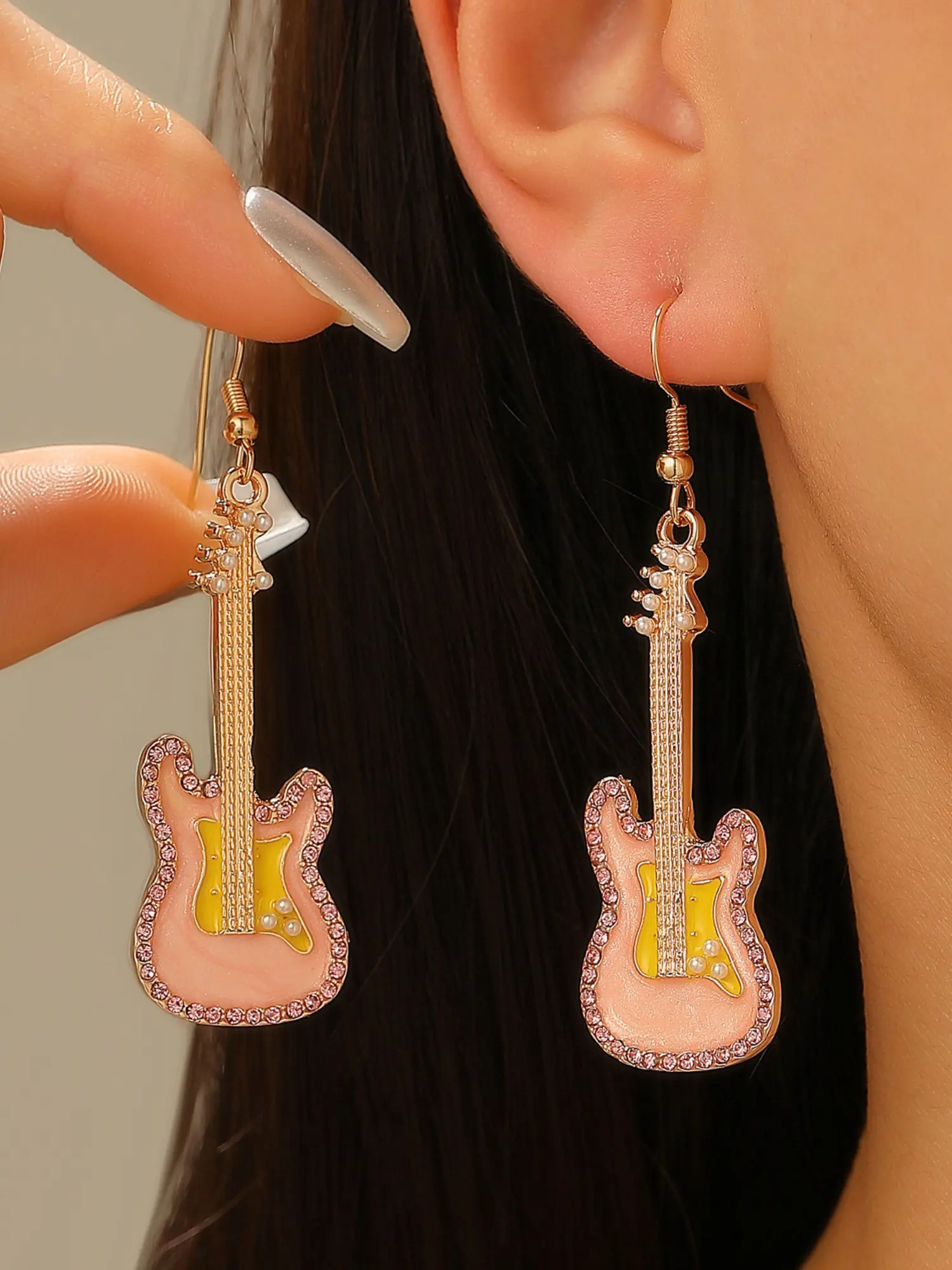 10pcs Punk Style Alloy Earrings, Cute Guitar Design, Rhinestone Drop Earrings, Unisex Fashion Jewelry, Perfect Gift for Music Lovers