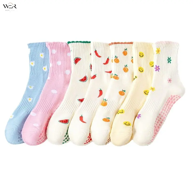 Women's 7-Pair Mid-Calf Yoga Socks - Thick Terry Grip Socks for Women, Non-Slip Shock-Absorbent Breathable Hosiery for Autumn Winter Pilates, Gym Training