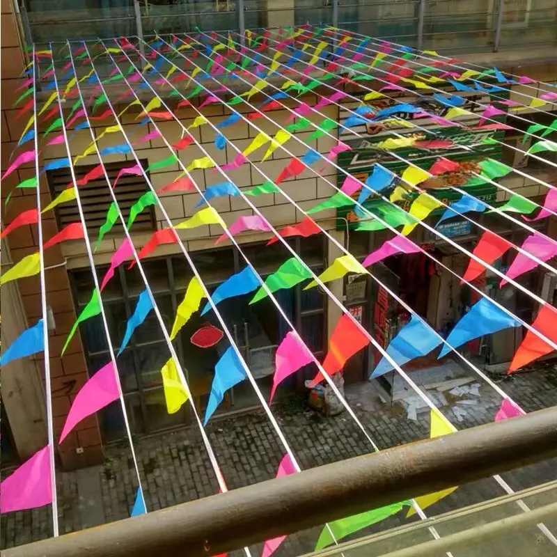 Colorful triangular flags, triangular string flags, outdoor construction site red flags, small flags for opening ceremonies, festivals, weddings, with thickened rope