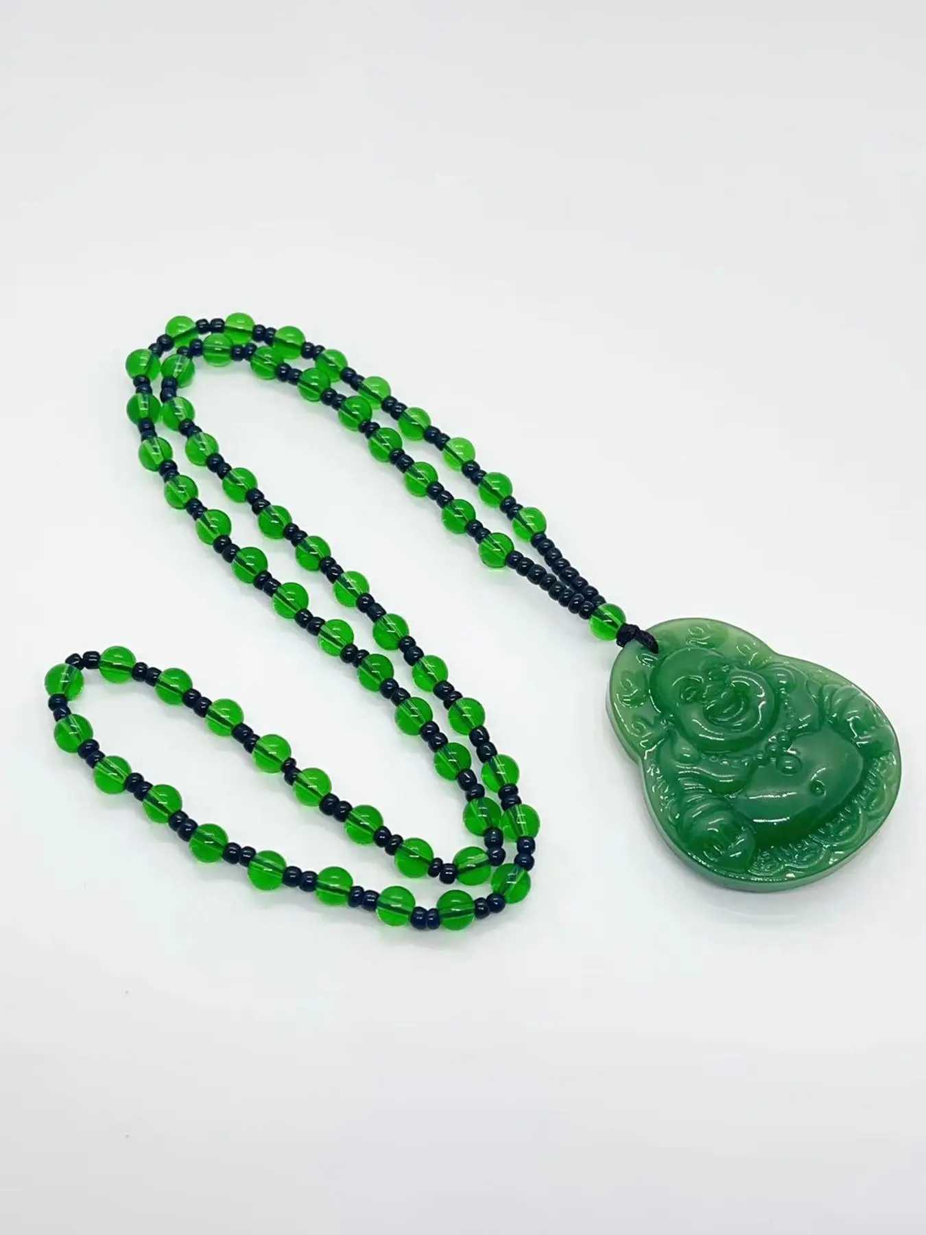 Vintage Buddha Statue Guanyin Guardian Faith Pendant Necklace, Hand Carved Retro Beaded Jewelry, Unisex Accessory, Crafted with Care