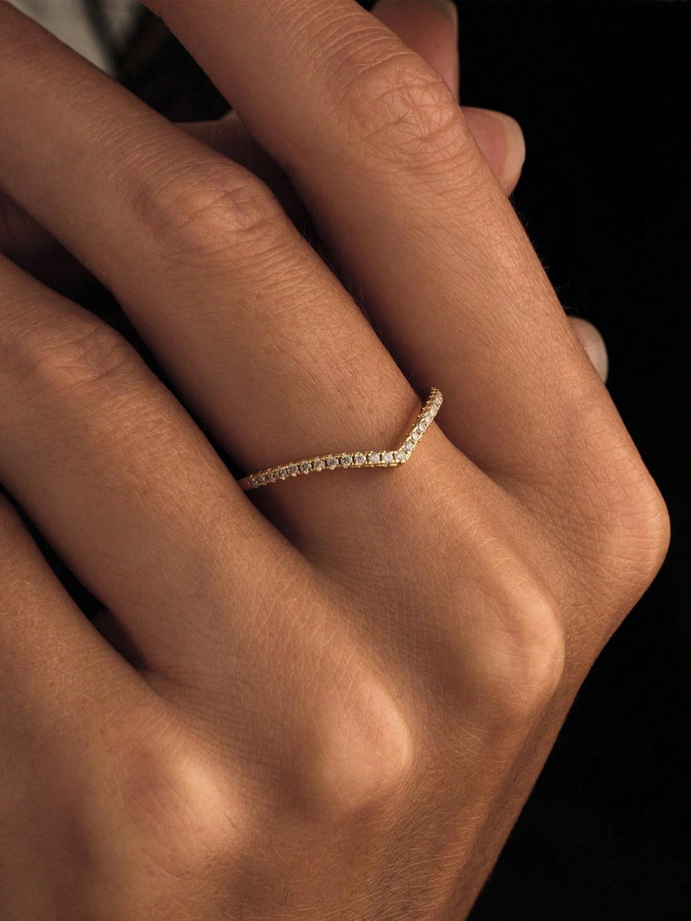 925 Sterling Silver Fashion V-shaped Artificial Zirconia Ring, Fashion Jewelry for Party, Daily Clothing Decor, Trendy All-match & Exquisite Jewelry for Birthday Gift