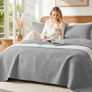 Hotel-Quality Microfiber Coverlet Set, Soft, Breathable, Lightweight Quilted Bedspread with 2 Pillow Shams, Wrinkle-Resistant, Quick-Dry, All-Season, Twin, Full, king — Perfect for Guest Room, Airbnb & Bedroom