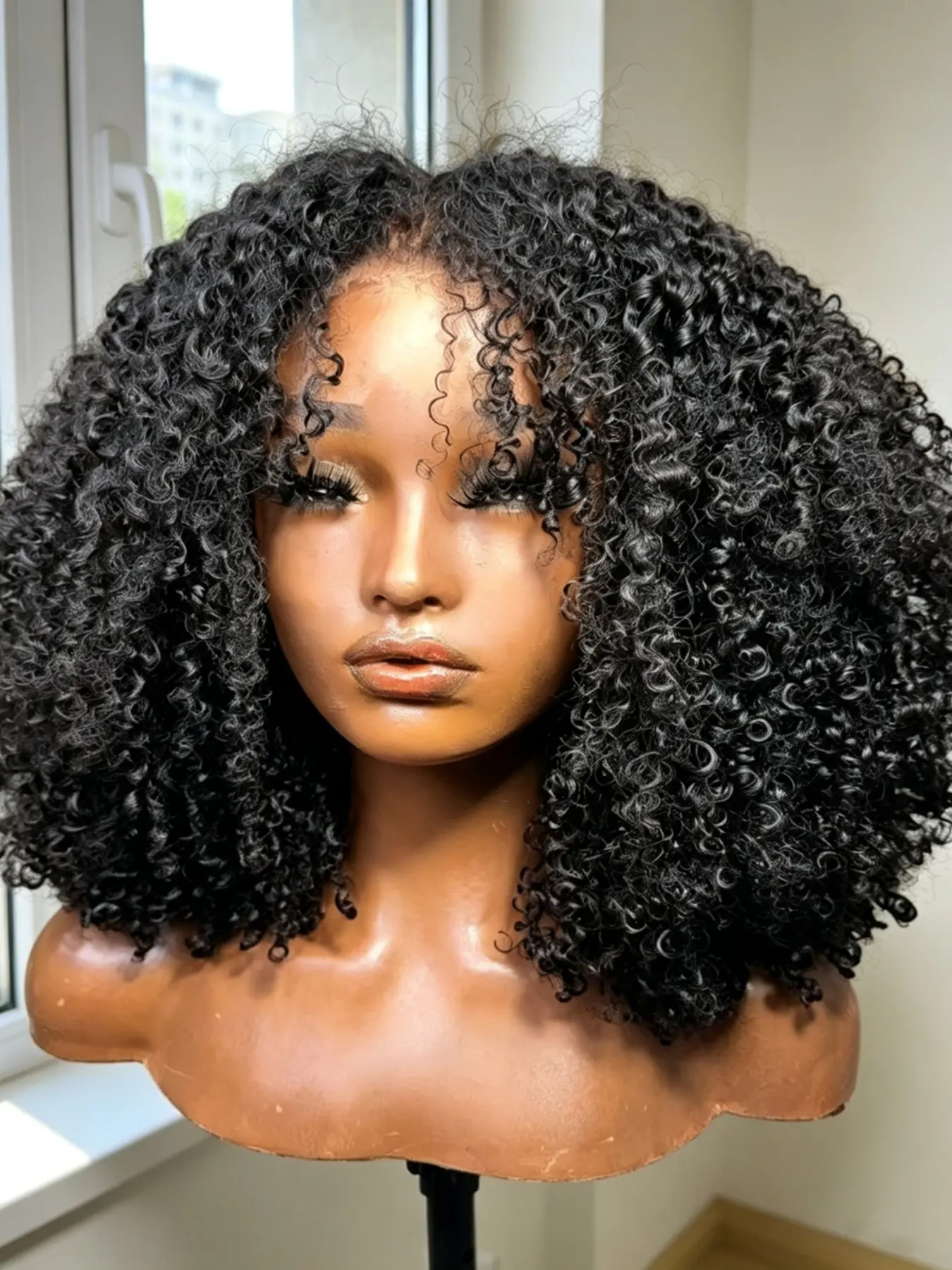 180 Density 26 Inch Long T-Shape Curly Synthetic Wig, Pre-Styled Baby Hair, Soft Comfortable Daily Wear, Adjustable Fit Wig, Fashionable Curl Wig