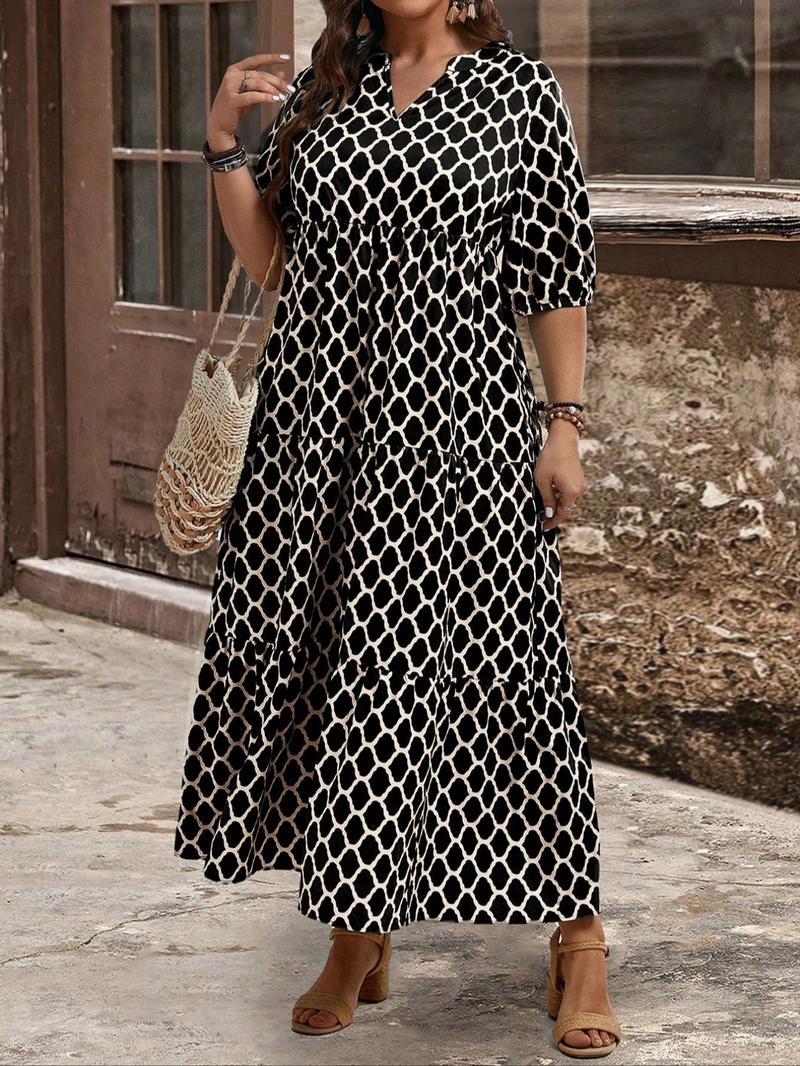 【Plus Size】 All Over Print Pocket V Neck Dress, Casual Fashion Half Sleeve Dress for Daily Outdoor Wear, Women Plus Clothing for 2025, Pocket Dress