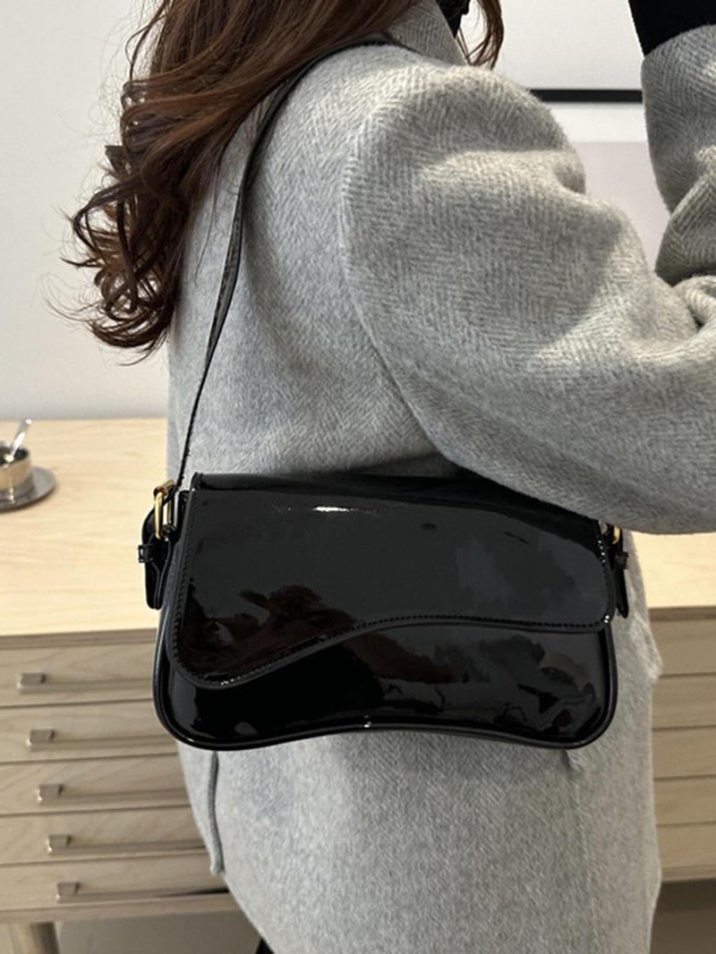 Vintage Minimalist Women's Square Bag in Wine, Crocodile Pattern PU Leather Classic Flap Shoulder Bag, Versatile for Commuting and Parties