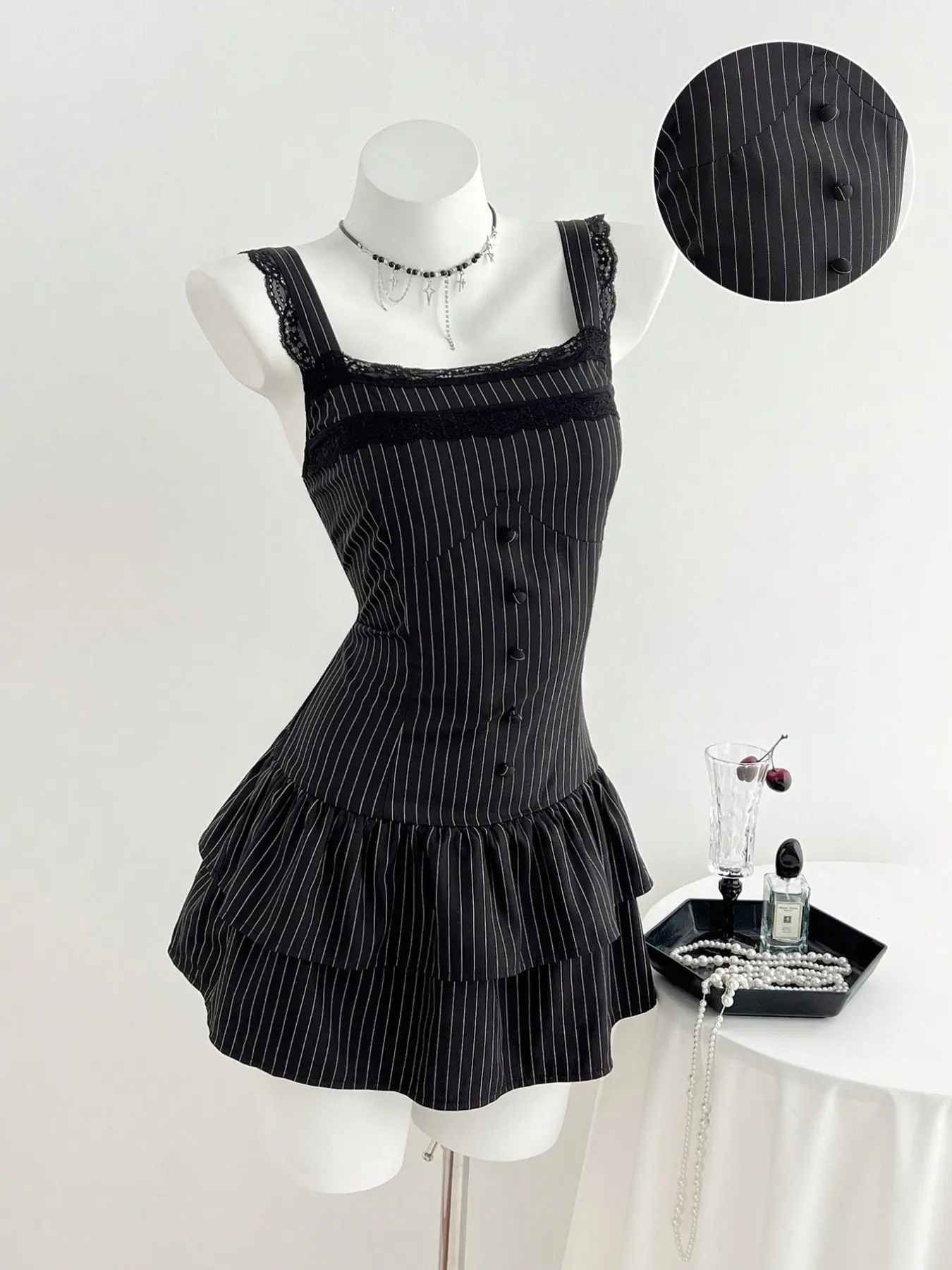 Lace Trim Pinstripe Tiered Dress, Vintage Gothic Style, Square Neck Halter Top, Slim Fit Short Skirt, Versatile Date Night Dress