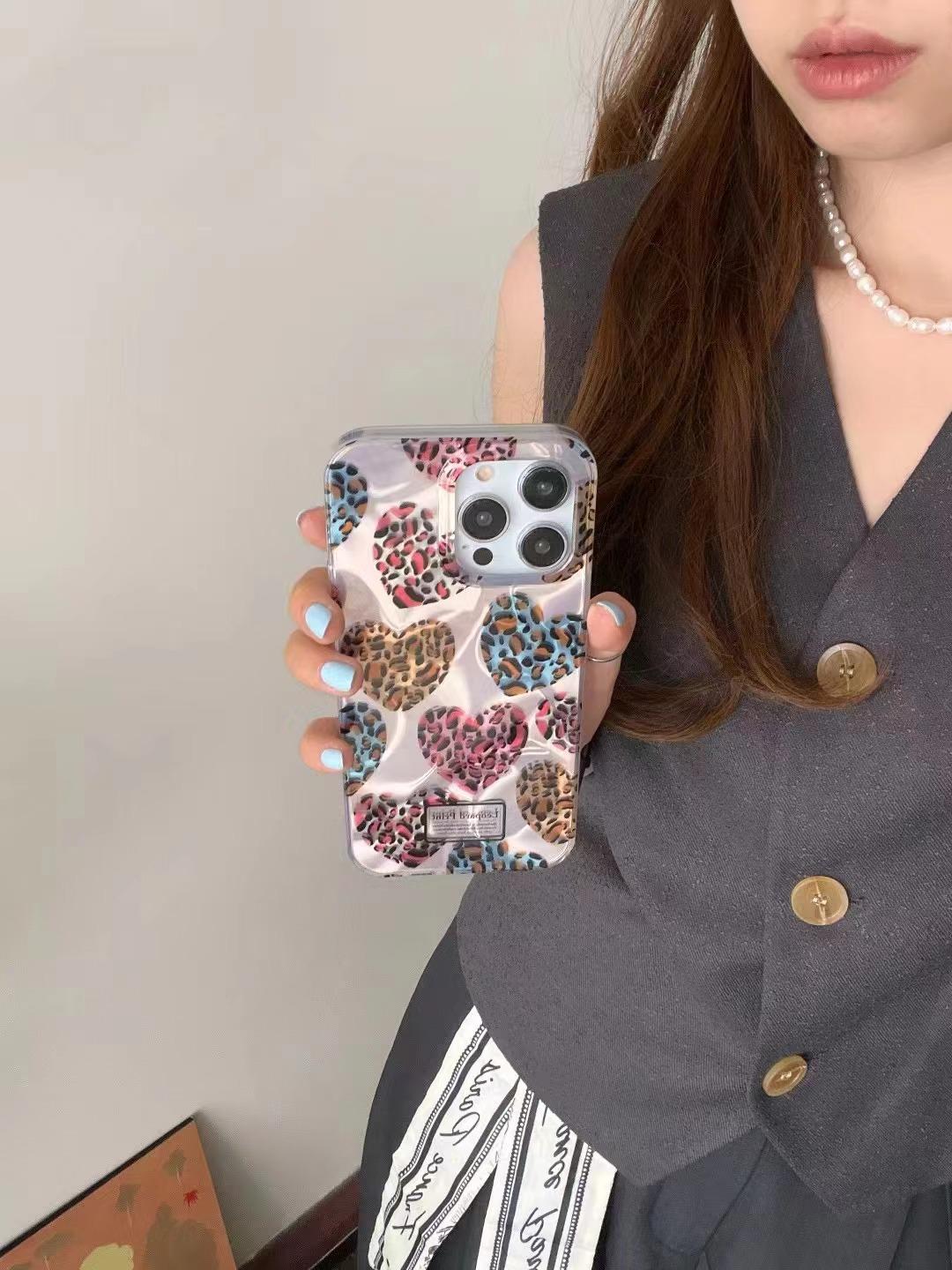 Sweet Cool Leopard Print Love Heart Phone Case with Chain for iPhone 17 Pro Max 16 15 14 13