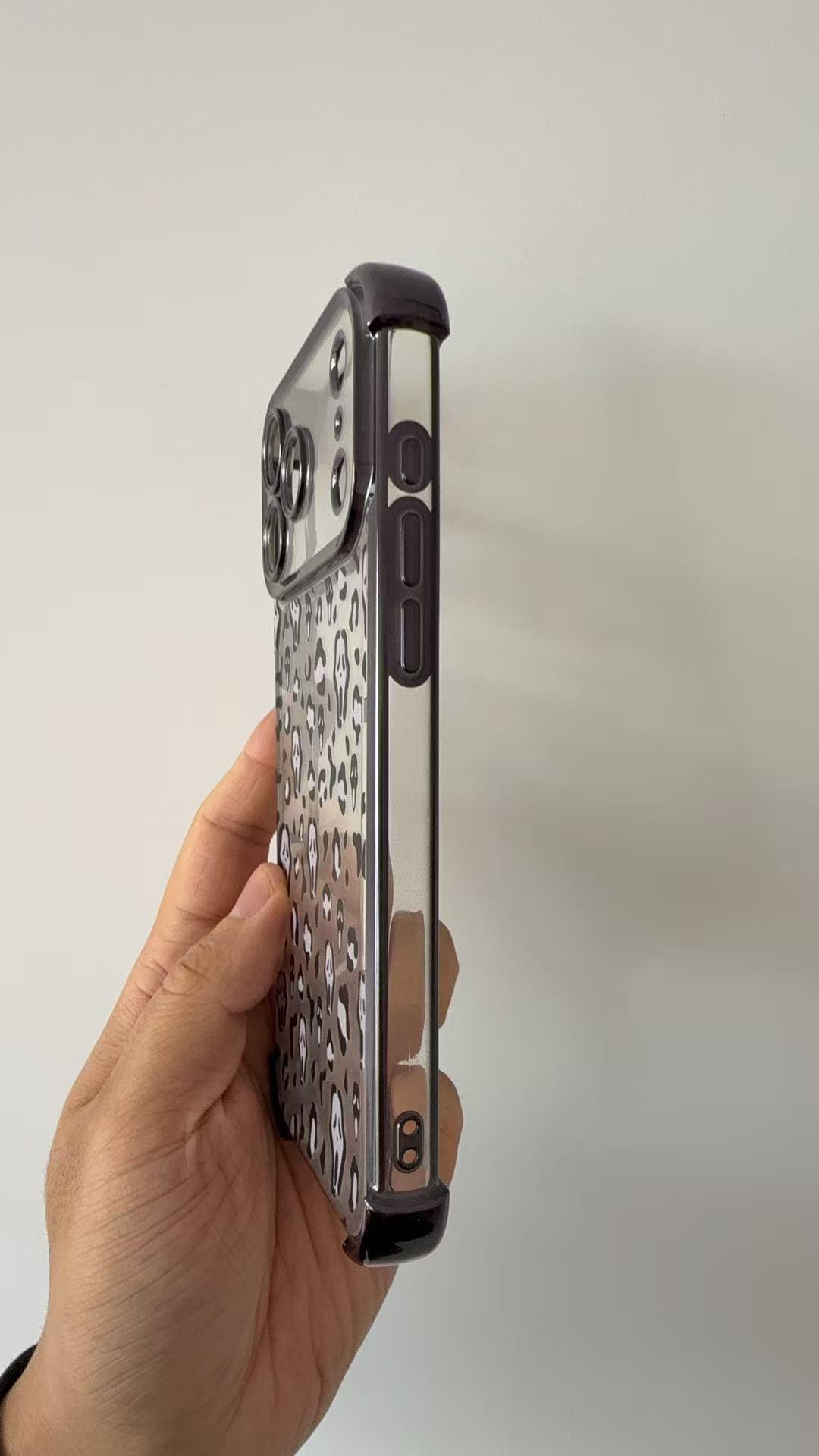 Scream Mask Mobile Phone Case, Designed With Spooky Faces And Wild Patterns, Suitable For IPhone 16, 15, 14, 13, 12 And 11 Pro Models, Made Of TPU Material, And Provides Shockproof Protection. Perfect For Family, Friends, Children, Birthdays,Boyfriends, G