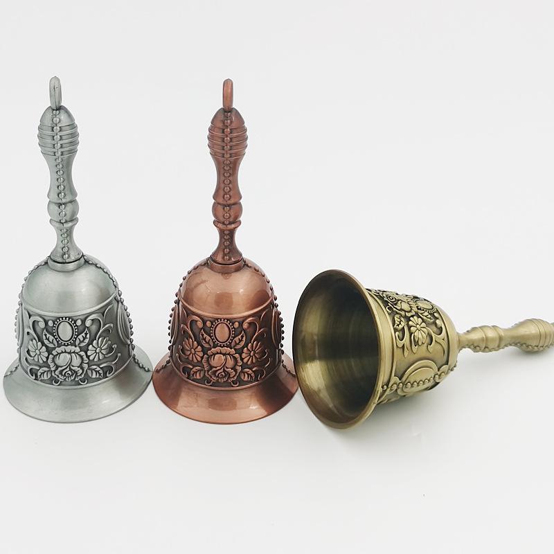 Retro Metal European Style Hand Bell Classic Vintage Craft Bell Clear Loud Sound Decorative Alarm Bell Festive Christmas Ornament Hanging Wind Bell Elegant Handicraft Art Decoration for Home Party Holiday Wedding Cafe Bar Farmhouse Indoor Outdoor Seasonal