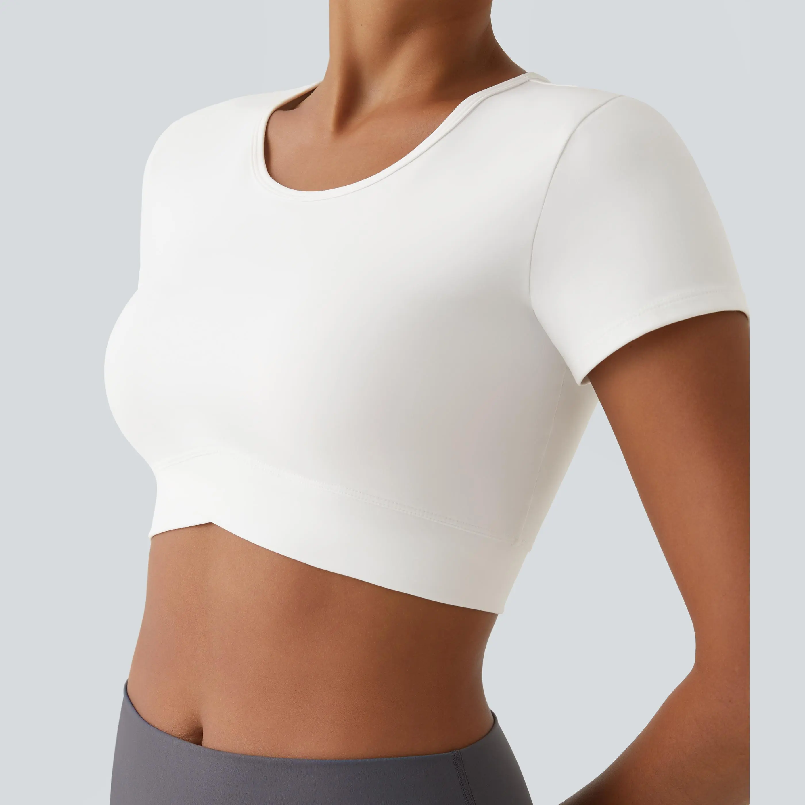 Halara Softlyzero™ Plush Crossover Hem Cropped Sports Top