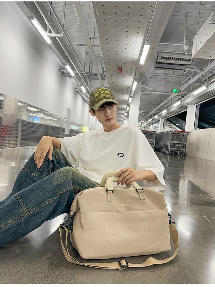 Dry and wet separation storage crossbody bag 2026 new Hong Kong style large-capacity shoulder bag versatile sports outdoor fitness bag