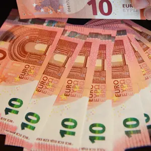 100pcs 10 Euro Memorial Coins, Euro Gift Props, Floral Decorations, Paper Decorations, Collectible Items, Home Decor, Prank Euro Counterfeits