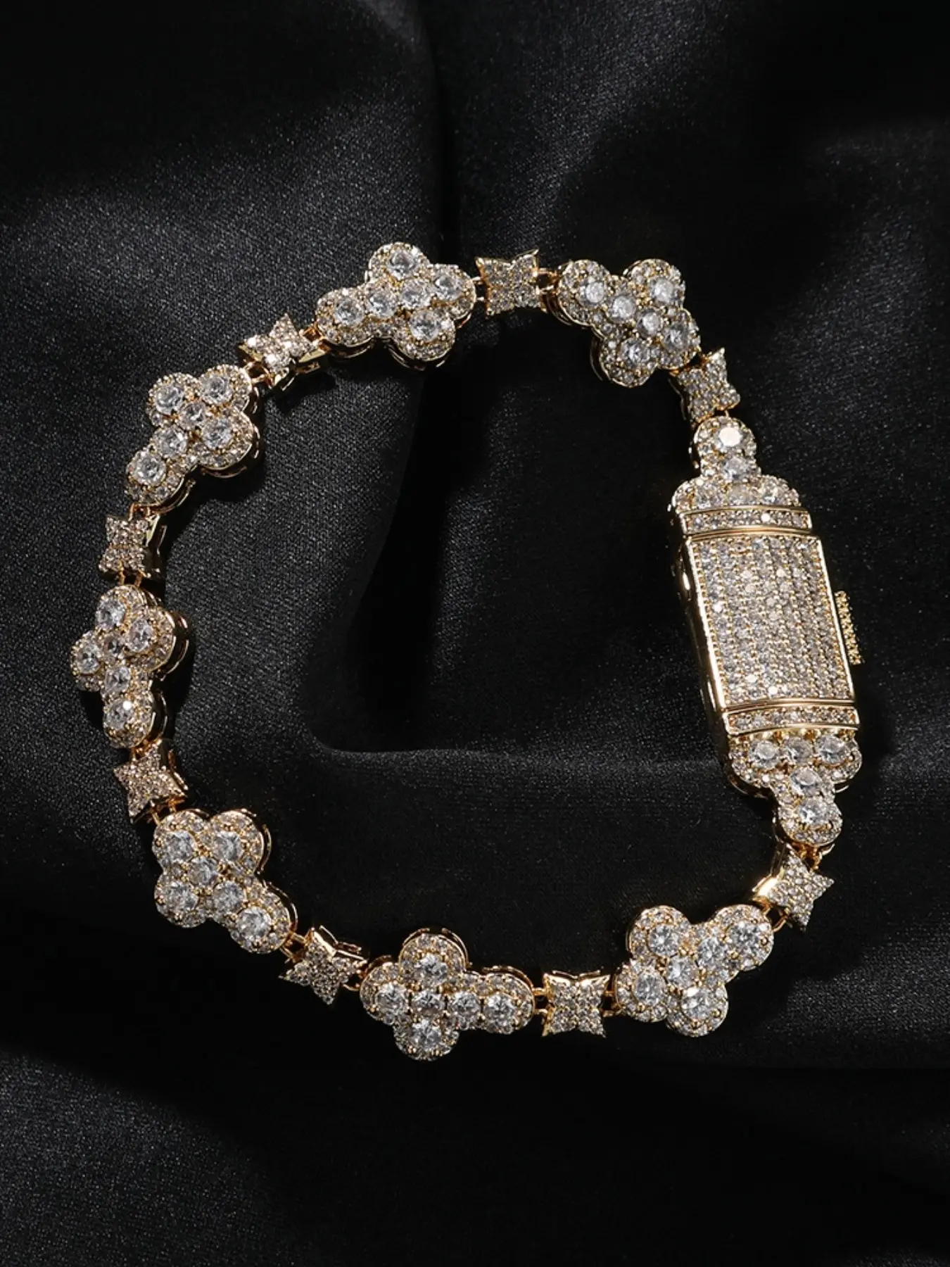 Creative Cross Bracelet with Luxurious Zircon, Hip Hop Style, Unisex, Perfect Gift for Birthday and Anniversary, All Seasons Wear