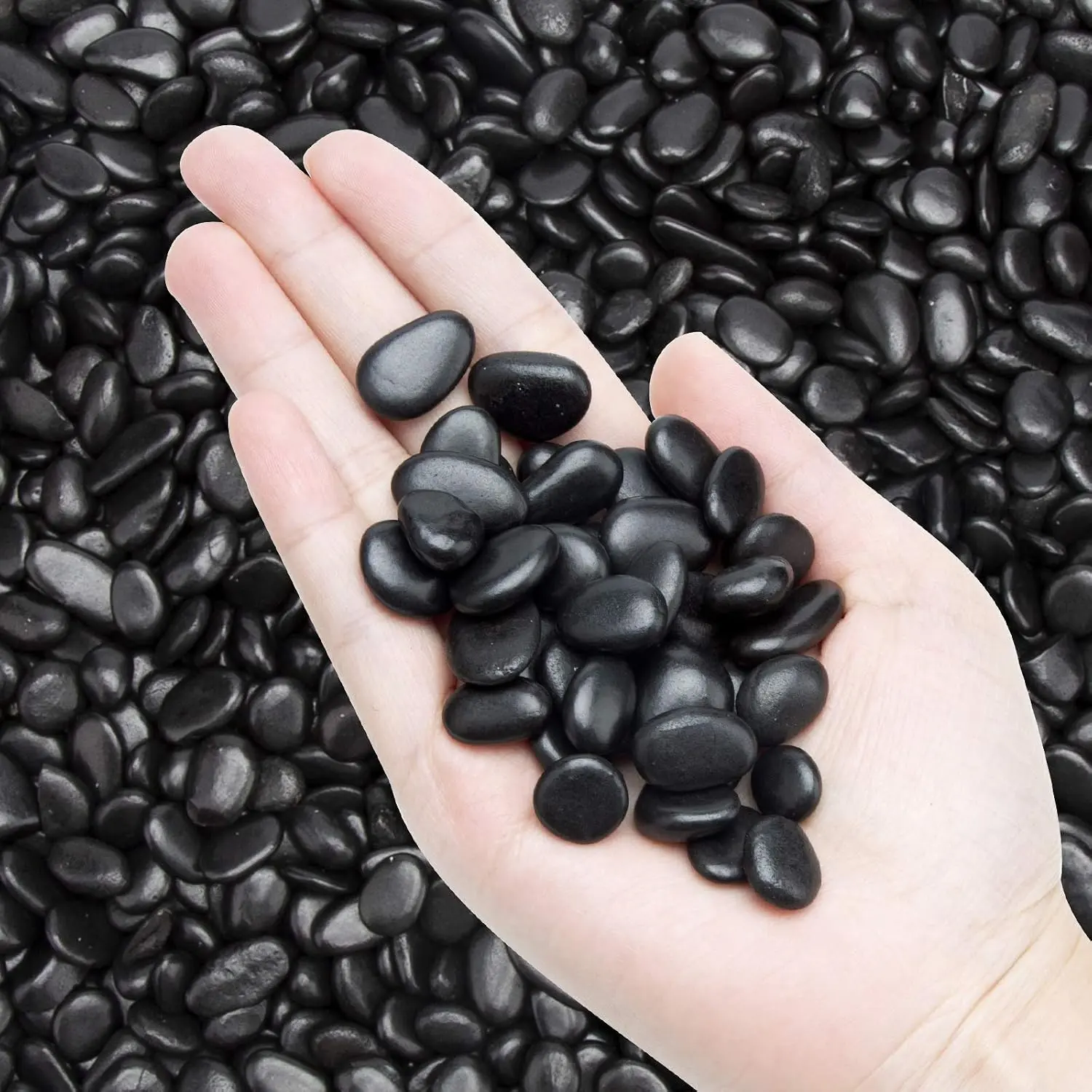 Black Small  - Decorative Gravel Rock  Stones,3/8"  Polished Stones Succulent Gravel, Gravel for  ,Succulent, Decor,Landscaping,Vase Fillers.