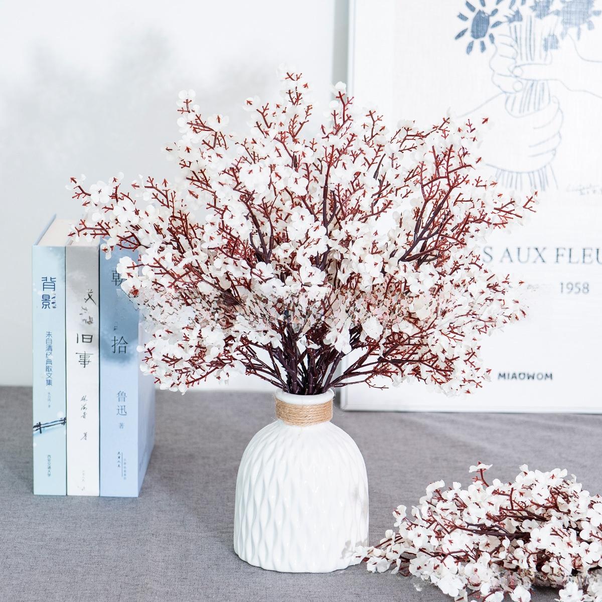 Independence Day red, white, and blue artificial flowers, autumn home vase, outdoor wedding arch decoration with floral arrangements