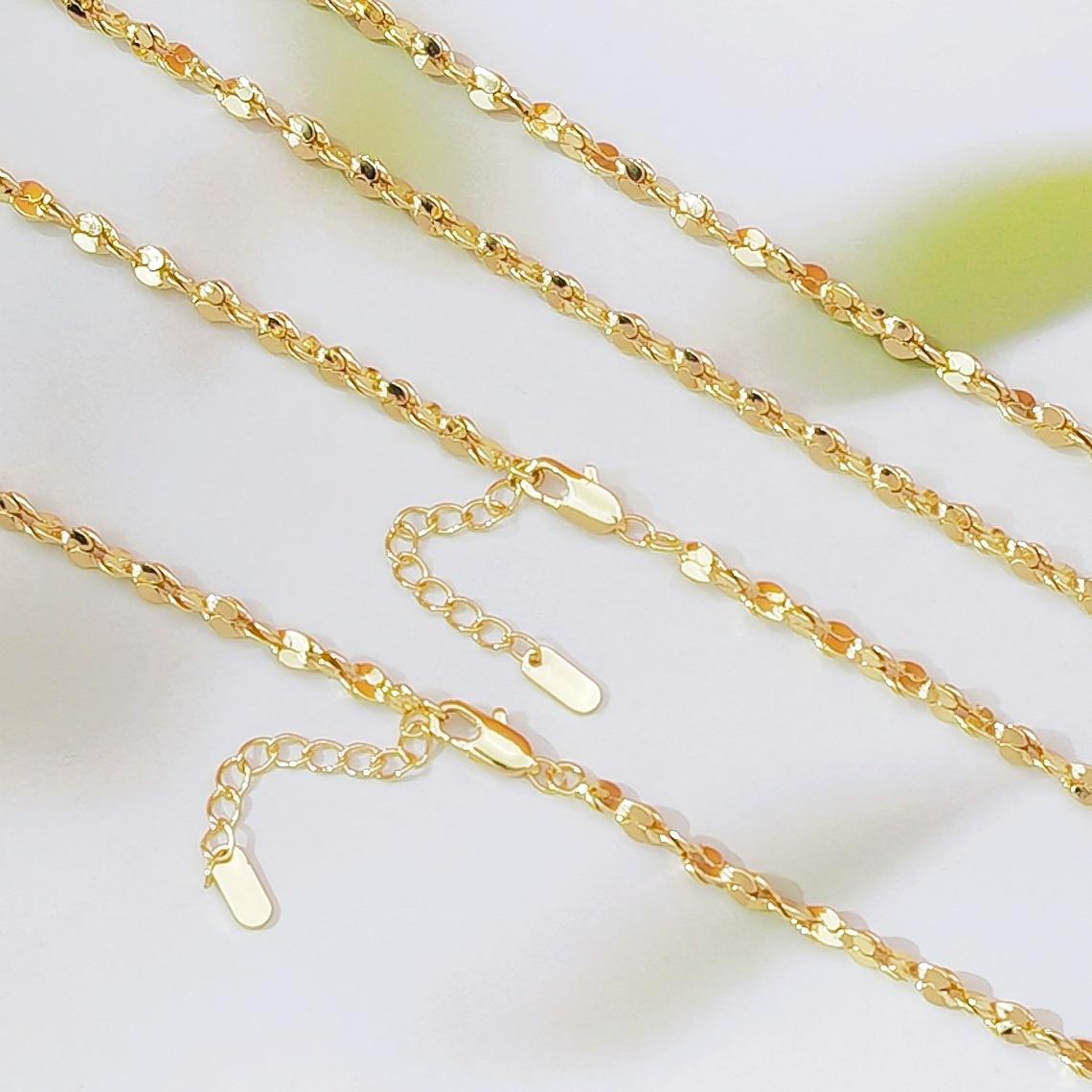 Gold Plated Wavy Link Chain Bracelet, Minimalist Punk Style Brass Bracelet for Women, Simple Edgy Design, Trendy Fashion Jewelry Lightweight & Stackable for Daily Wear, Street Style & Parties