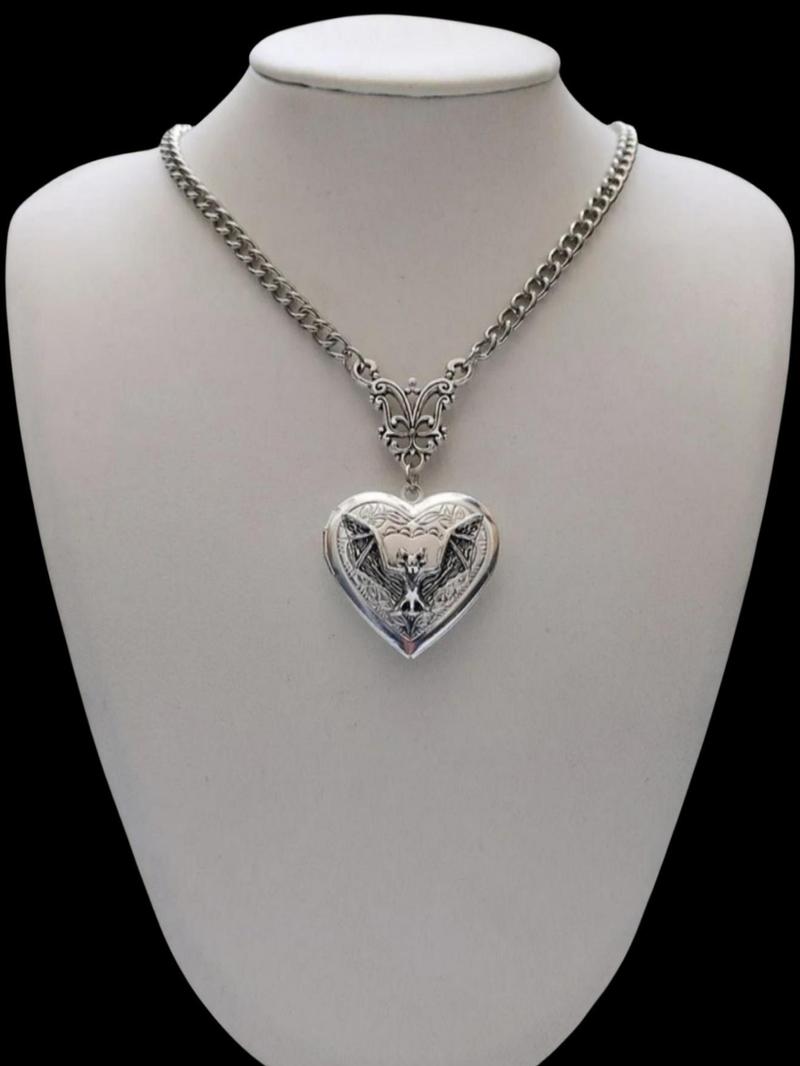 Gothic Heart Shaped Pendant Necklace, Love Heart Necklace, Vintage Creative Necklace for Party, Daily Decor, Trendy All-match & Exquisite Jewelry for Birthday Gift