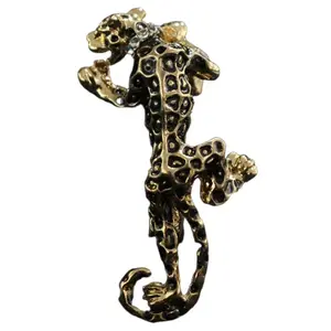New Leopard Enamel Alloy Brooches Fashion Drip Glaze Spot Cheetah Pins Animal Corsage Accessories Men Woman Exquisite Gifts