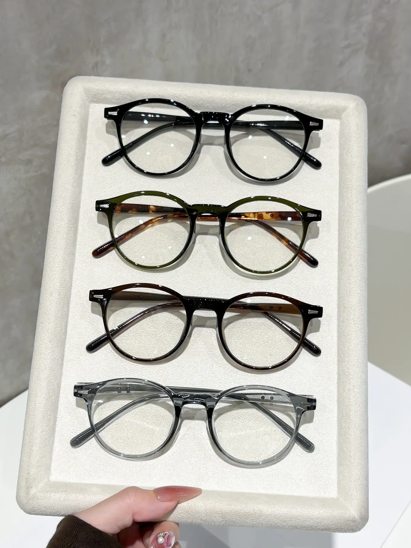 4 Pairs Classic Minimalist Modern Style Unisex Non-Prescription Glasses, Ideal for Daily Use, Office Reading, Accessories