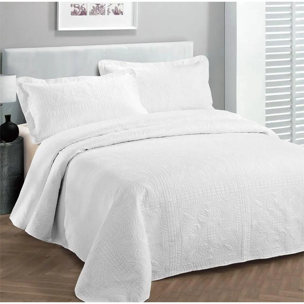 Luxury Bedspread Coverlet Embossed Bed Cover Solid White New Over Size 118"x106" King/California King