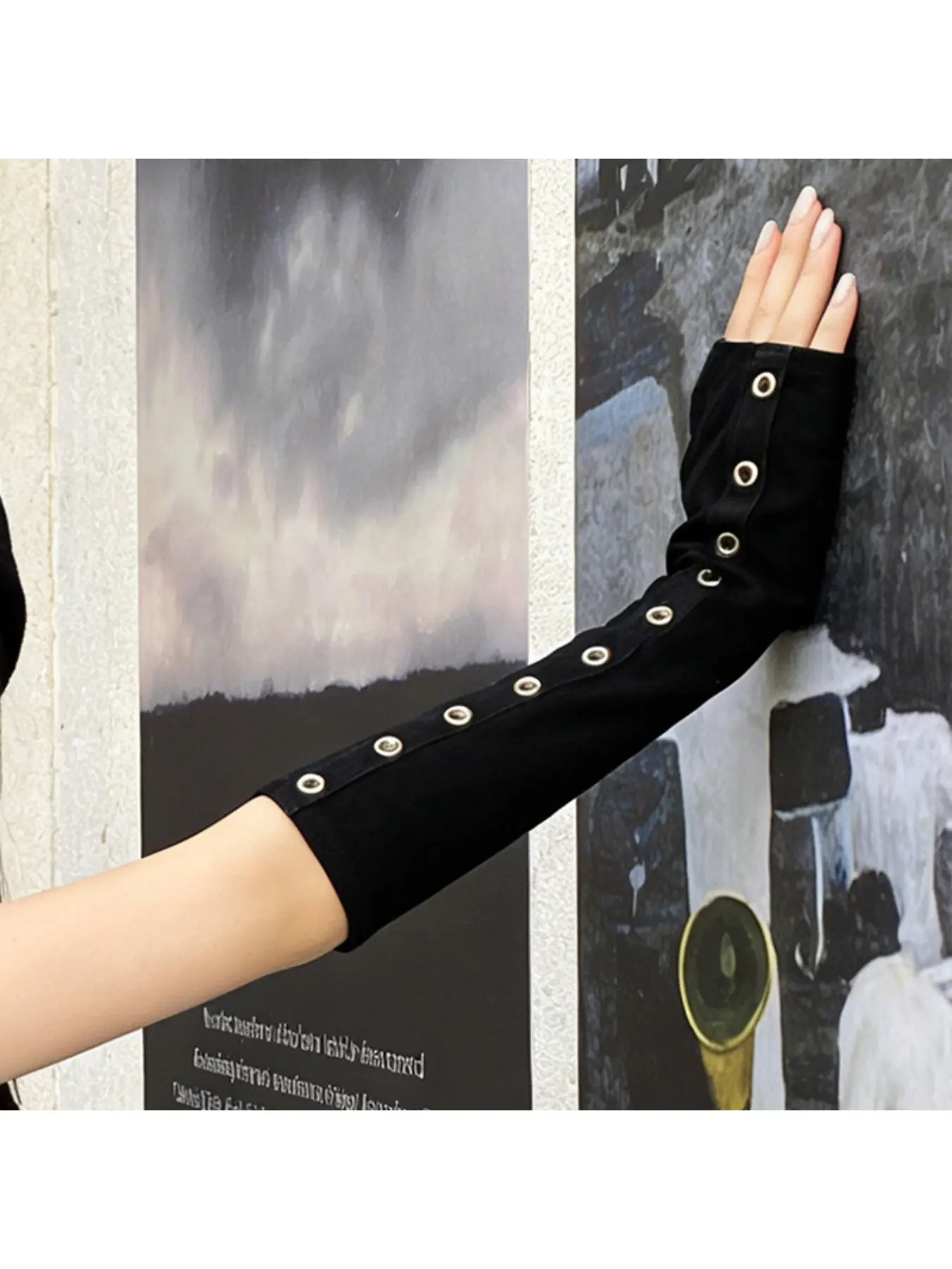 Women's Black Fingerless Gloves Simple Style Street Fashion Sleeves Grommet Detail Patchwork Arm Warmers