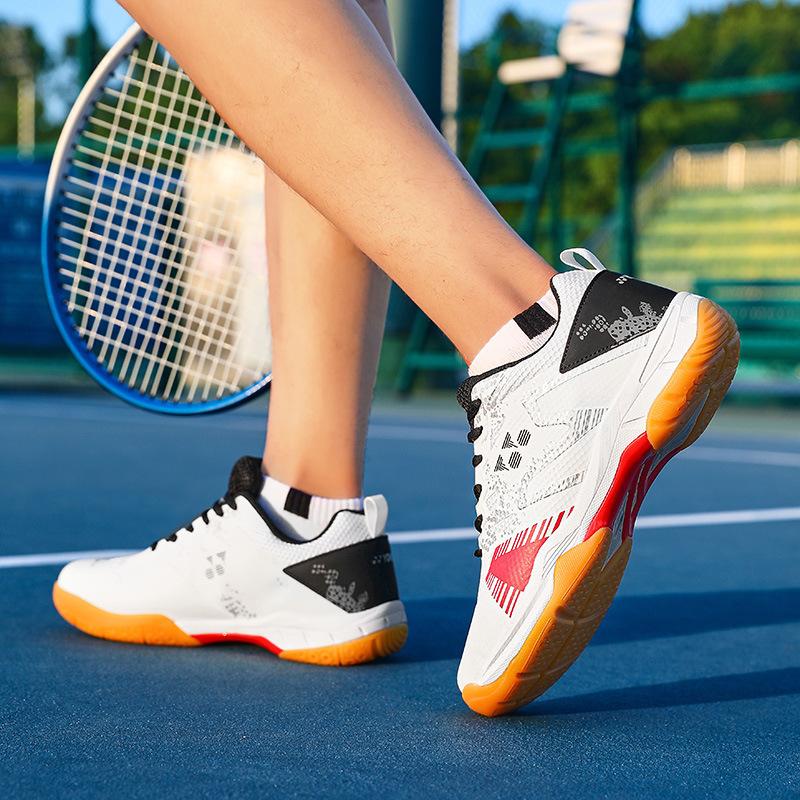 2026 New Model Badminton Shoes for Men, Breathable and Lightweight, Women's Badminton Training Shoes, Couple's Sports Shoes