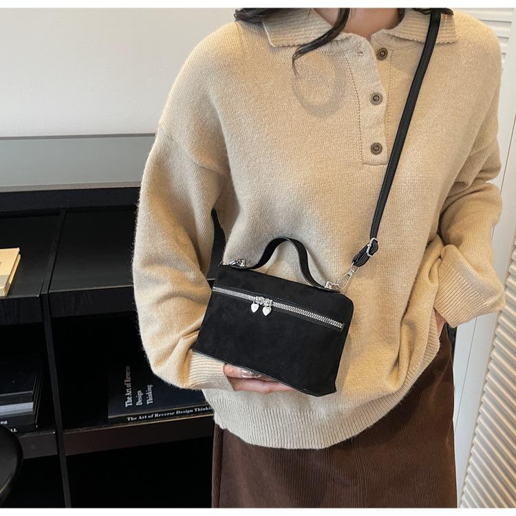 Luxury Suede Versatile Shoulder Bag  Purse Fall Winter Retro Matte Crossbody Handle Bag for Women Texture Simple Satchels Bag