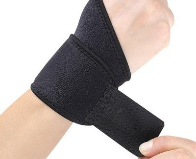 Sports pressurized wrist guard, basketball outdoor fitness riding anti-sprain warm wrist guard, merchant wholesale windproof
