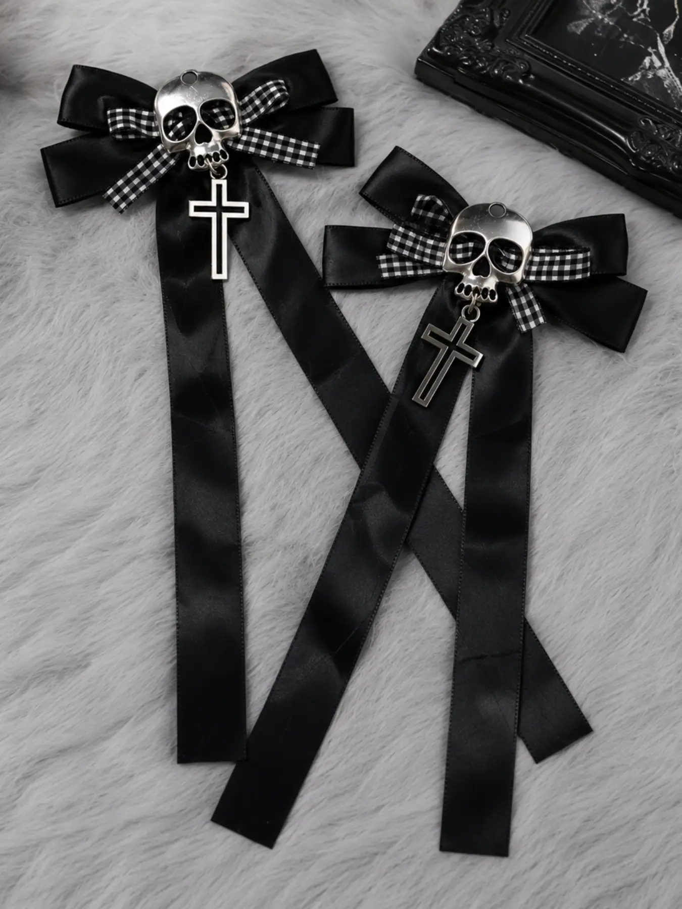 Gothic Skull Bow Hair Clips, Ribbon Cross Fringe, Punk Lolita Gothic Style, Party Cosplay Daily Wear, Halloween Fashion Accessory, Fashion Hair Accessories