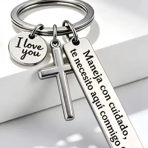 Maneja Con Cuidado Te Necesito Aquí Conmigo Keychain with Cross & "I Love You" Charm, Spanish Drive Safe Stainless Steel Keyring, Romantic Religious Gift for Him/Her Adjustable Heart Rate Couples Bracelet Set, Metal Keychain