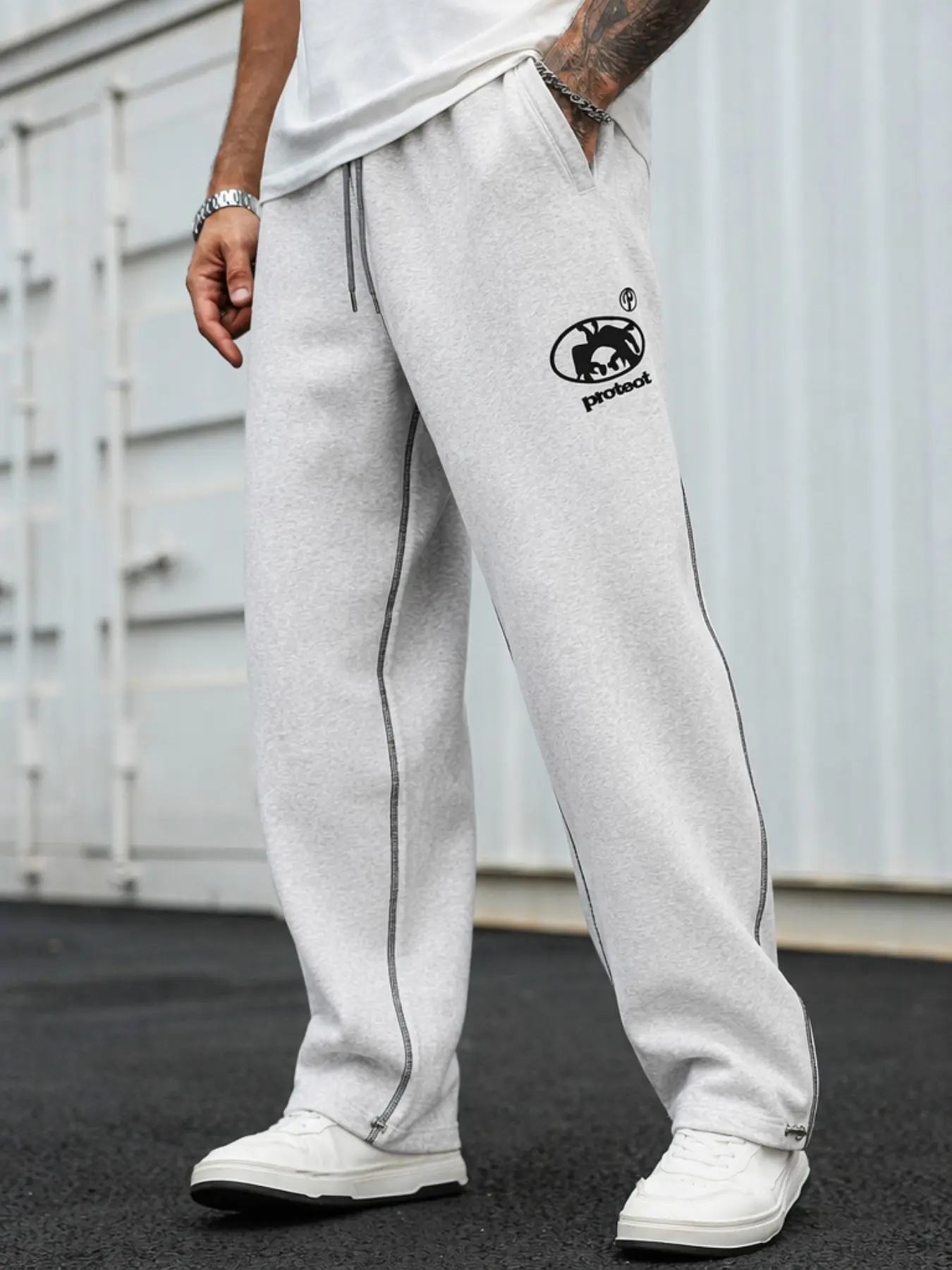 Men's Wide-Leg Sportswear Pants, Side Contrast Stitching, Logo Print, Adjustable Cuffs, Loose Fit, Streetwear Joggers