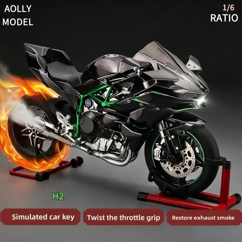 Large Scale Startable Spray Dynamic Alloy Motorcycle Model, Sound and Light Sync, Unisex Gift, Collectible Display, Battery Included