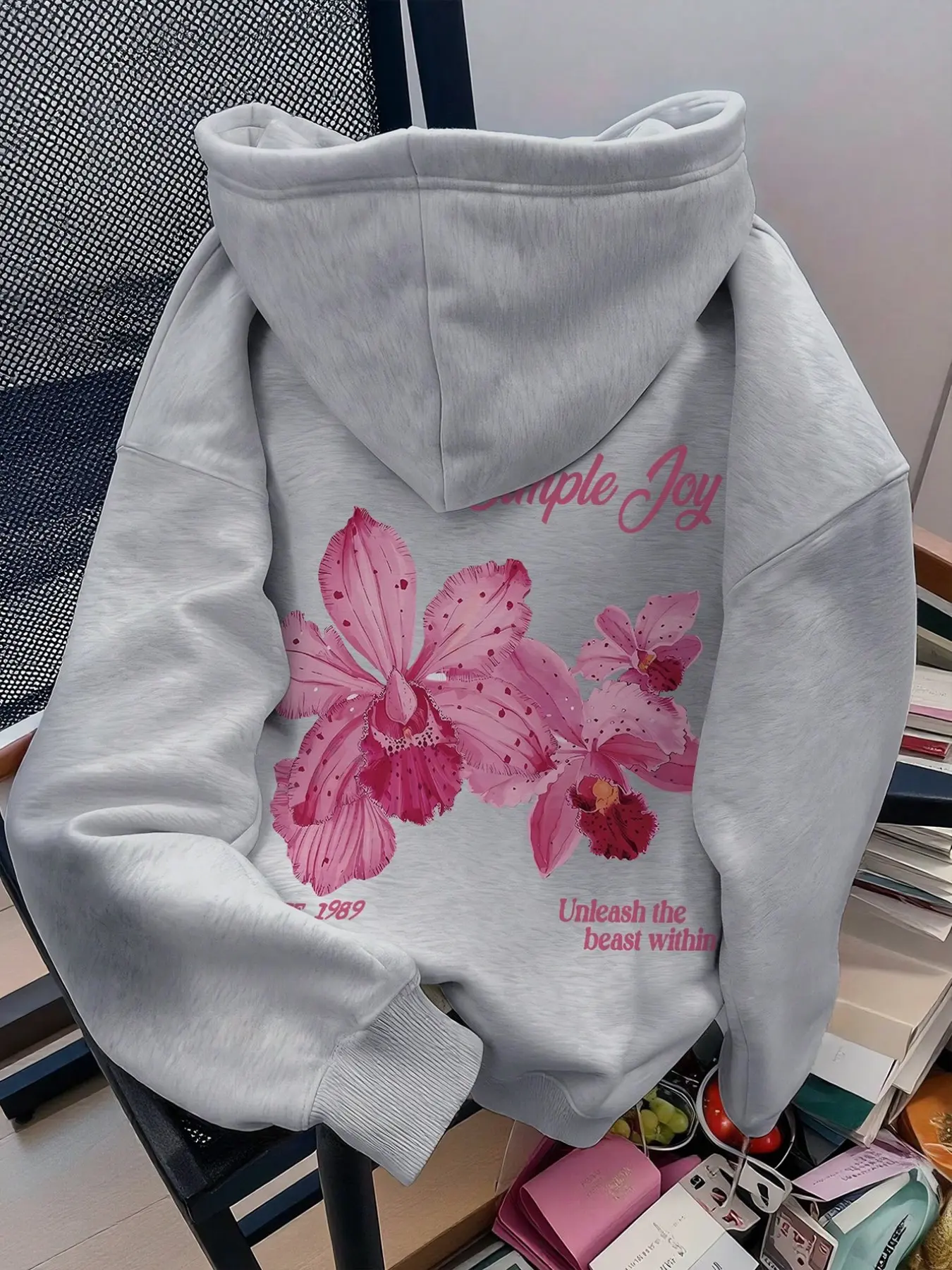 Women's Hooded Sweatshirt with Floral Print, Fashionable Casual Streetwear, Retro Youth Style, Perfect for Holidays and Campus Life, Flower Pullover