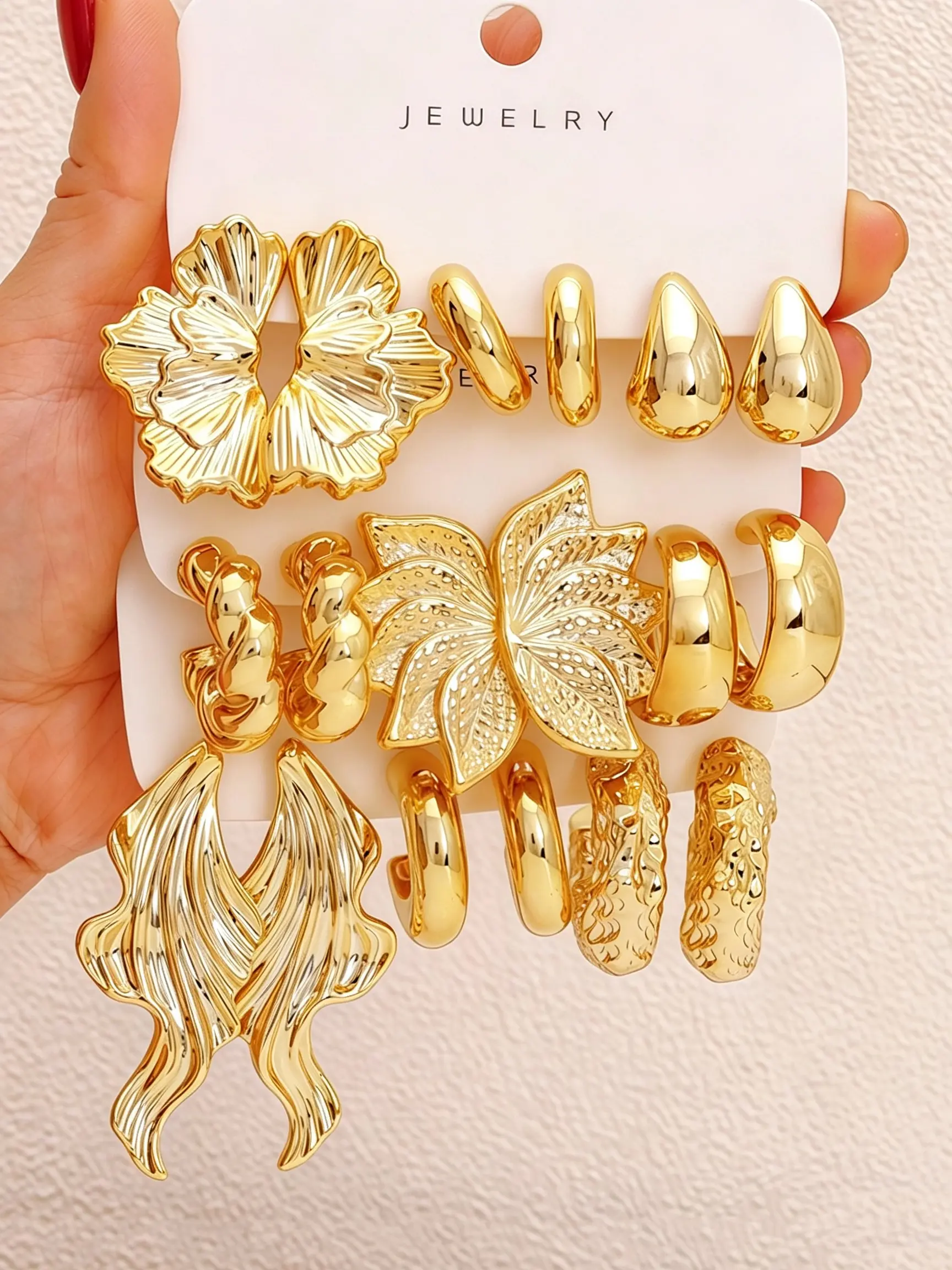 9Pcs Chunky Gold Floral Hoop Earring Set, Hypoallergenic Leaf Twisted Teardrop Drop Hoops, Eye-catching Statement Party Jewelry Pack, Multi-Style Textured Ear Accessory for Women Cocktail Evening Night Outfits, Luxury Party Jewelry Set
