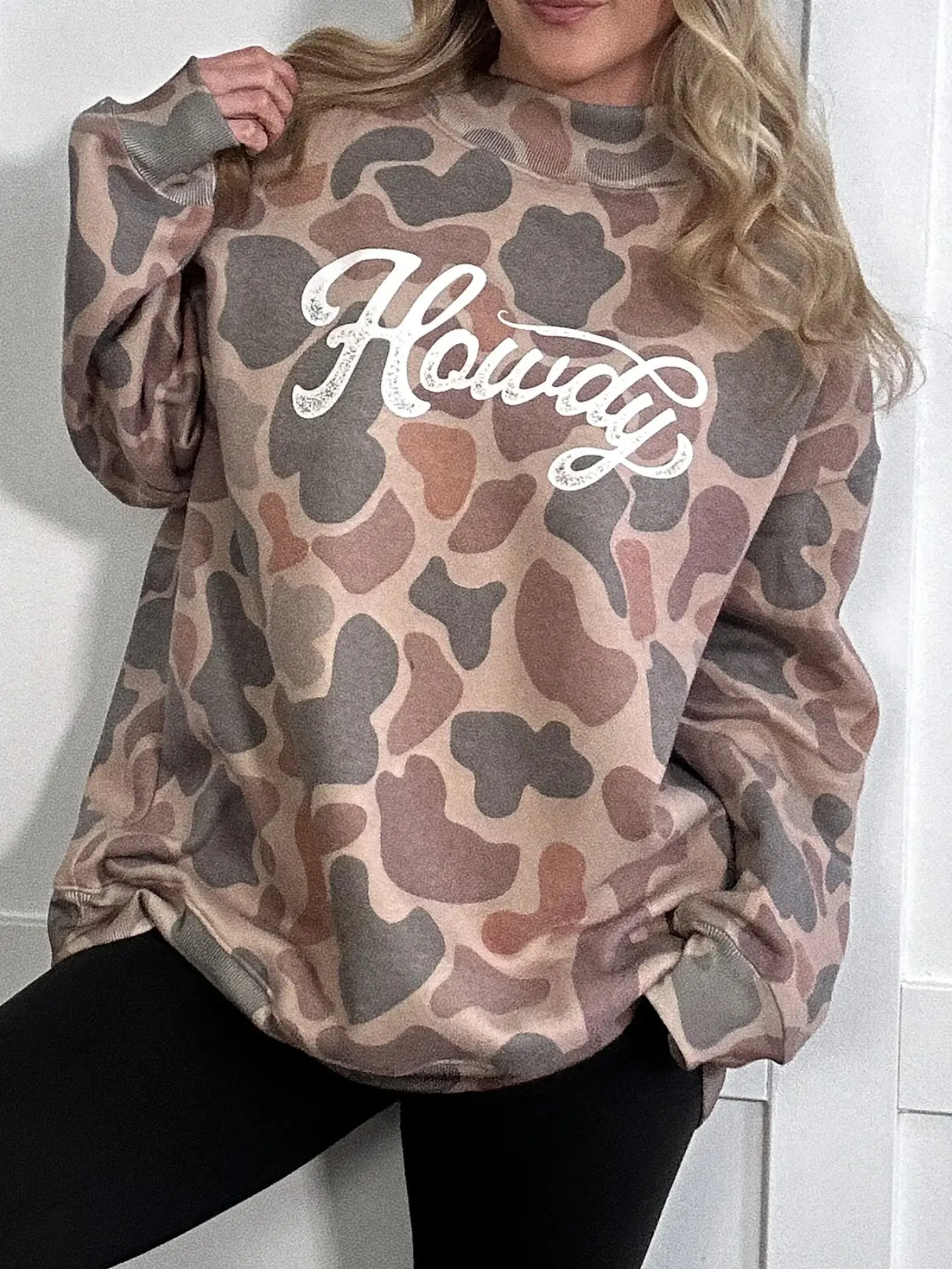 Spring Summer Colorful Camo Print Western Style Loose Fit Pullover Sweatshirt, Casual Fashion Top for Men Women, Comfortable Daily Wear