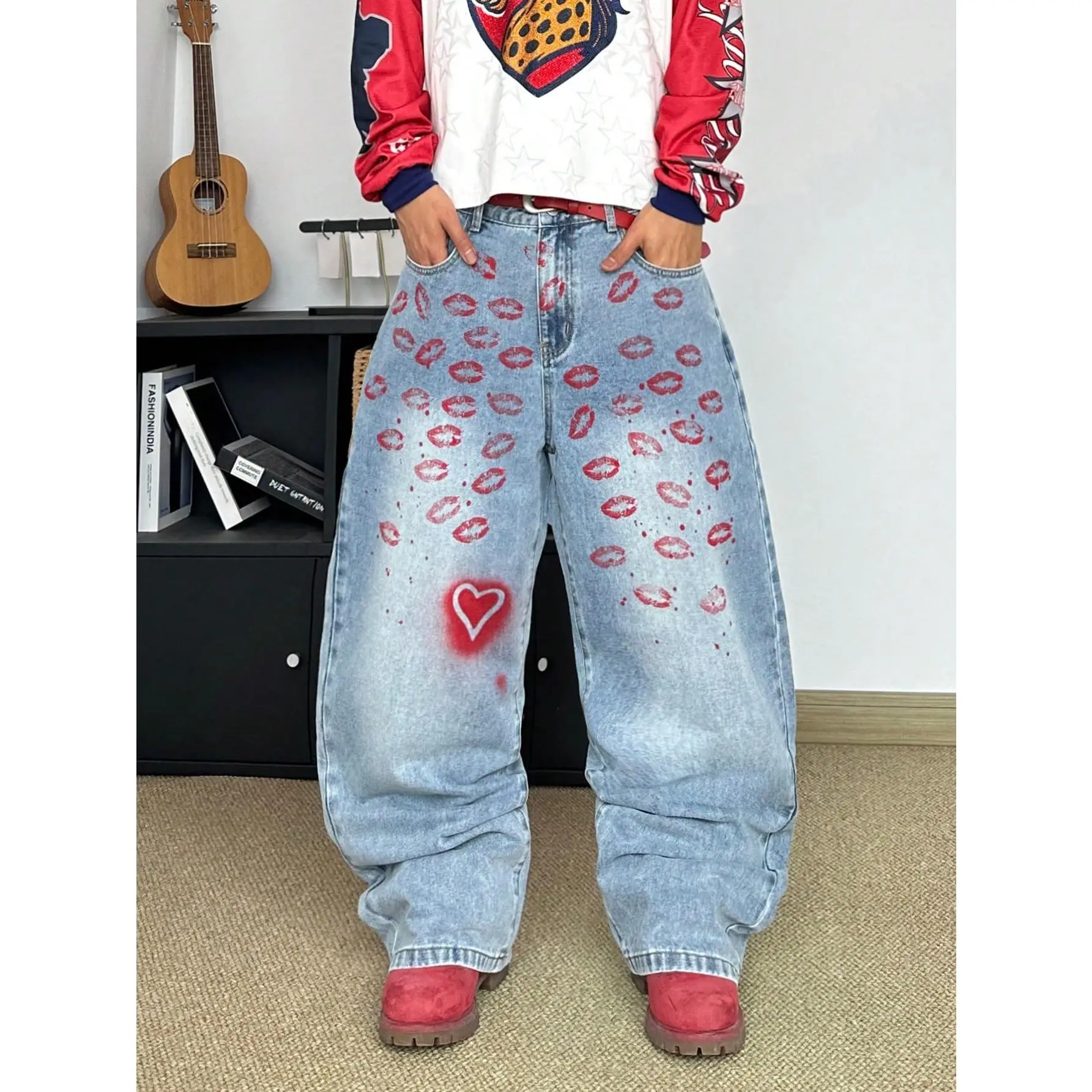 Vintage Streetwear Fashion Versatile Design Accent Red Lip & Heart Graphic Loose Straight Leg Casual Jeans