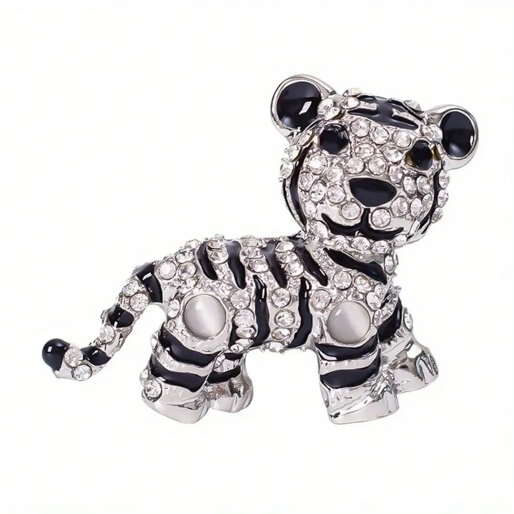 Women Men Exquisite Tiger Rhinestone Badges Pin Luxury Fashion Cute Animal Unisex Clothing Coat Brooch Pin