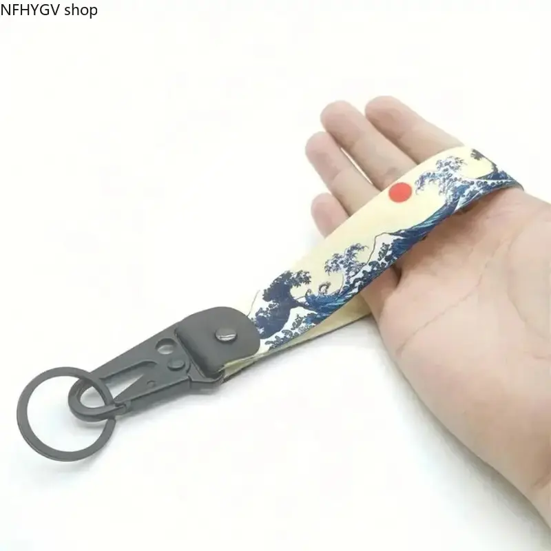 Wave Pattern Wristlet Keychain Specially For Car & Motorcycle Enthusiasts, Made Of Durable PET As A Universal Sturdy Key Holder, Multi-Functional Automobile Accessory And Trendy Decor Ornament For Daily Handbag Styling Matching