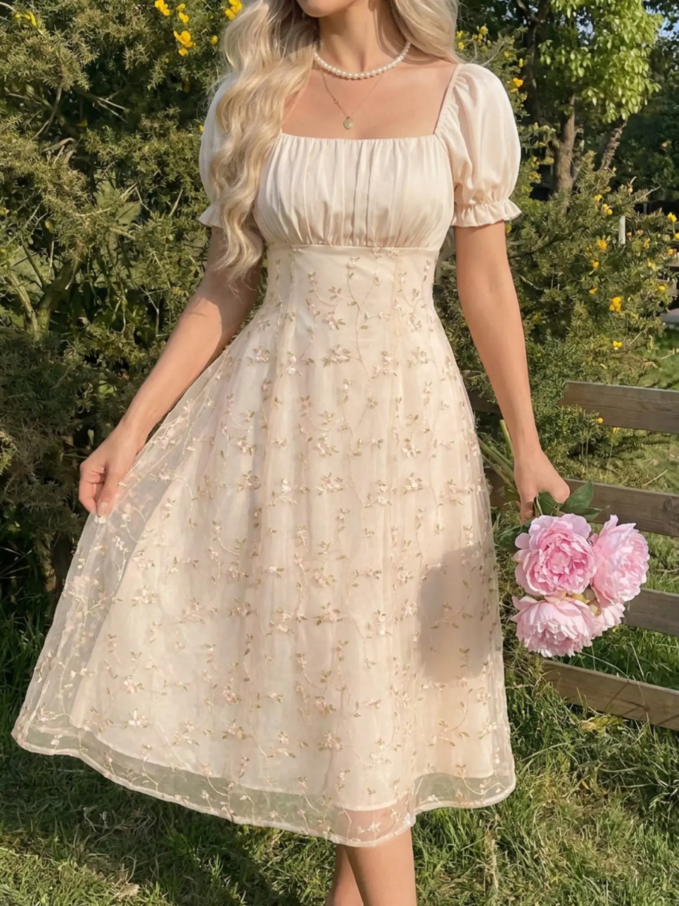 Elegant Women's Mesh Embroidered Patchwork Short Sleeve Dress, Stylish Summer, Chic, Perfect for Casual & Special Occasions, Embroidery, Beach Dress