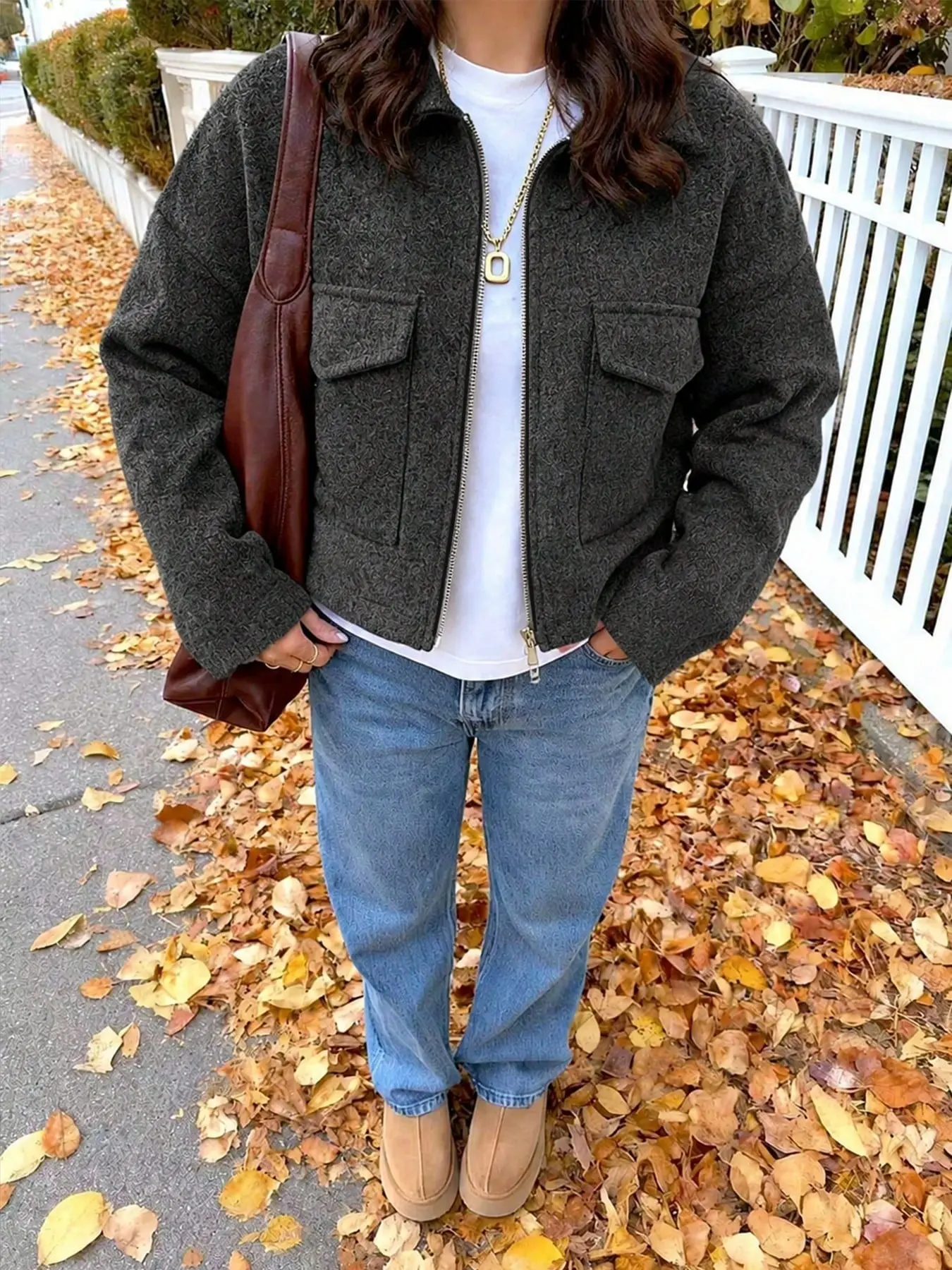 Dark gray short zip-up jacket with a turn-down collar and double pockets, loose-fitting outerwear with a warm, textured casual cut. Simple autumn style, perfect for dates, everyday casual wear, and fall trips.