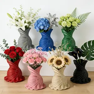 3D printed elegant hip-hugging little fat skirt flower vase, colorful colors add a touch of brilliant splendor to your room, modern artwork and unique vase people, add elegance to your desk, dressing table or shelf, random color