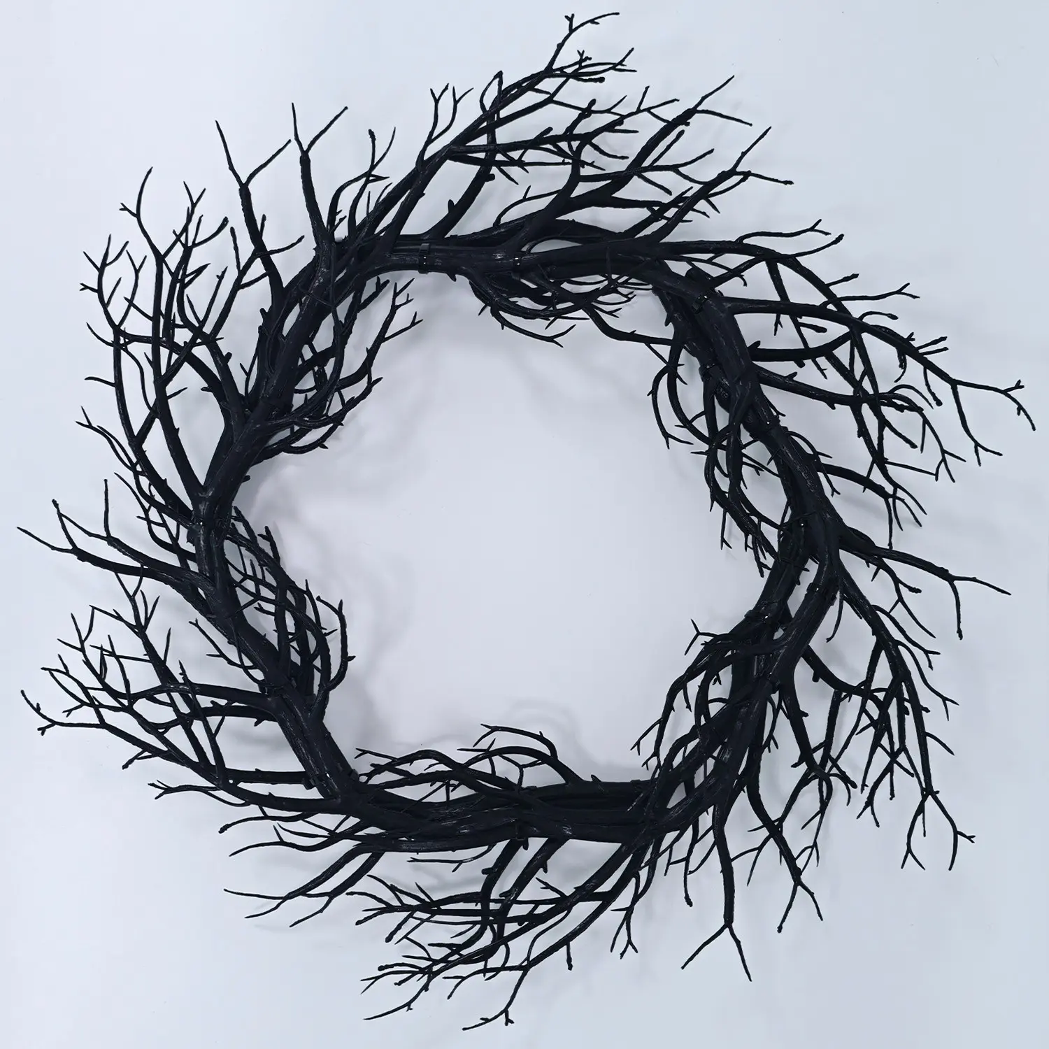 17 Inch Halloween Dark Dead Branch Wreath Door Hanger, Realistic Texture, Hollow Simulation, Spooky Atmosphere, Home Decor
