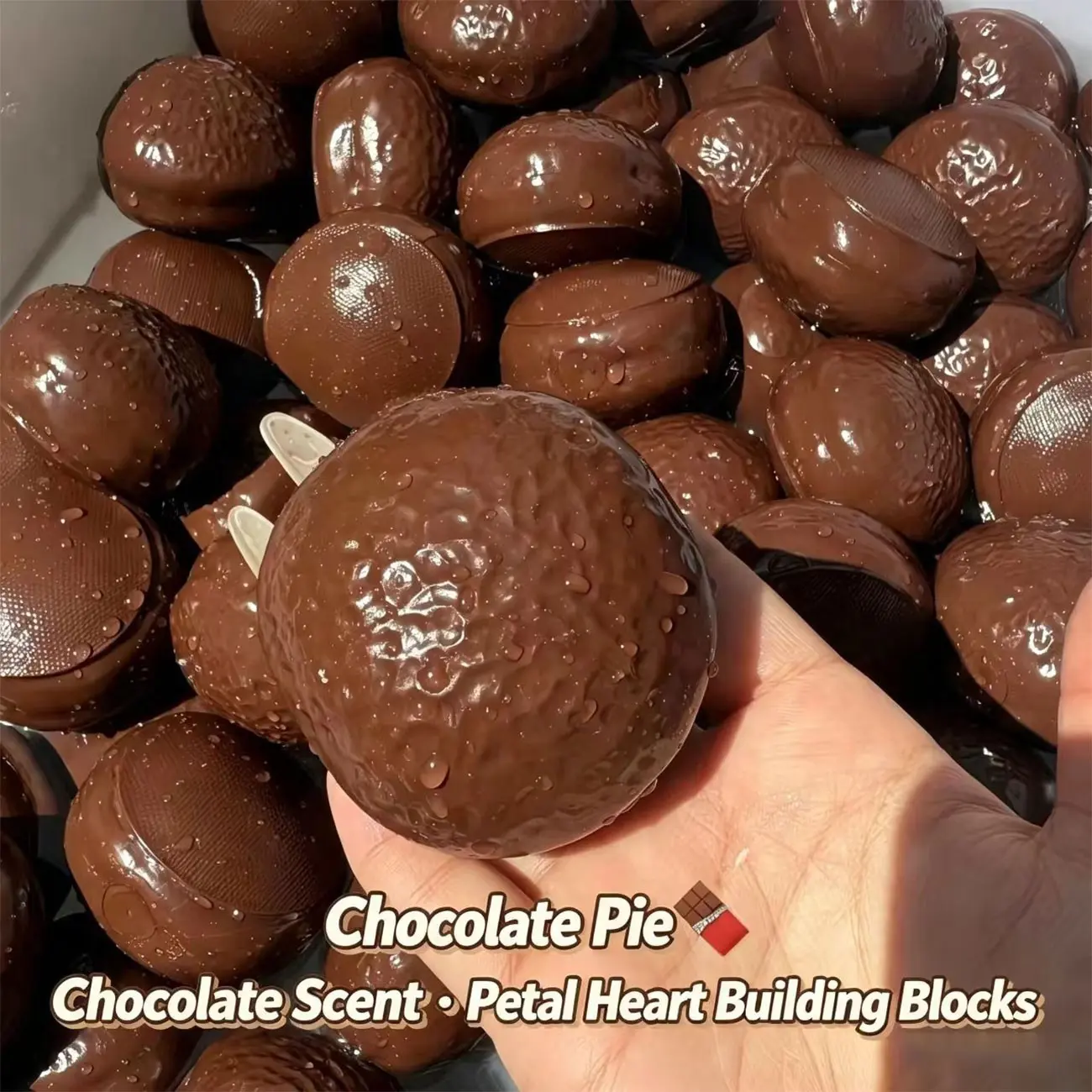 Super Satisfying Squeeze Chocolate Pie Squishy, Chocolate Scented Sensory Toy, Petal Heart Building Blocks, Slow Rising Fun Gift