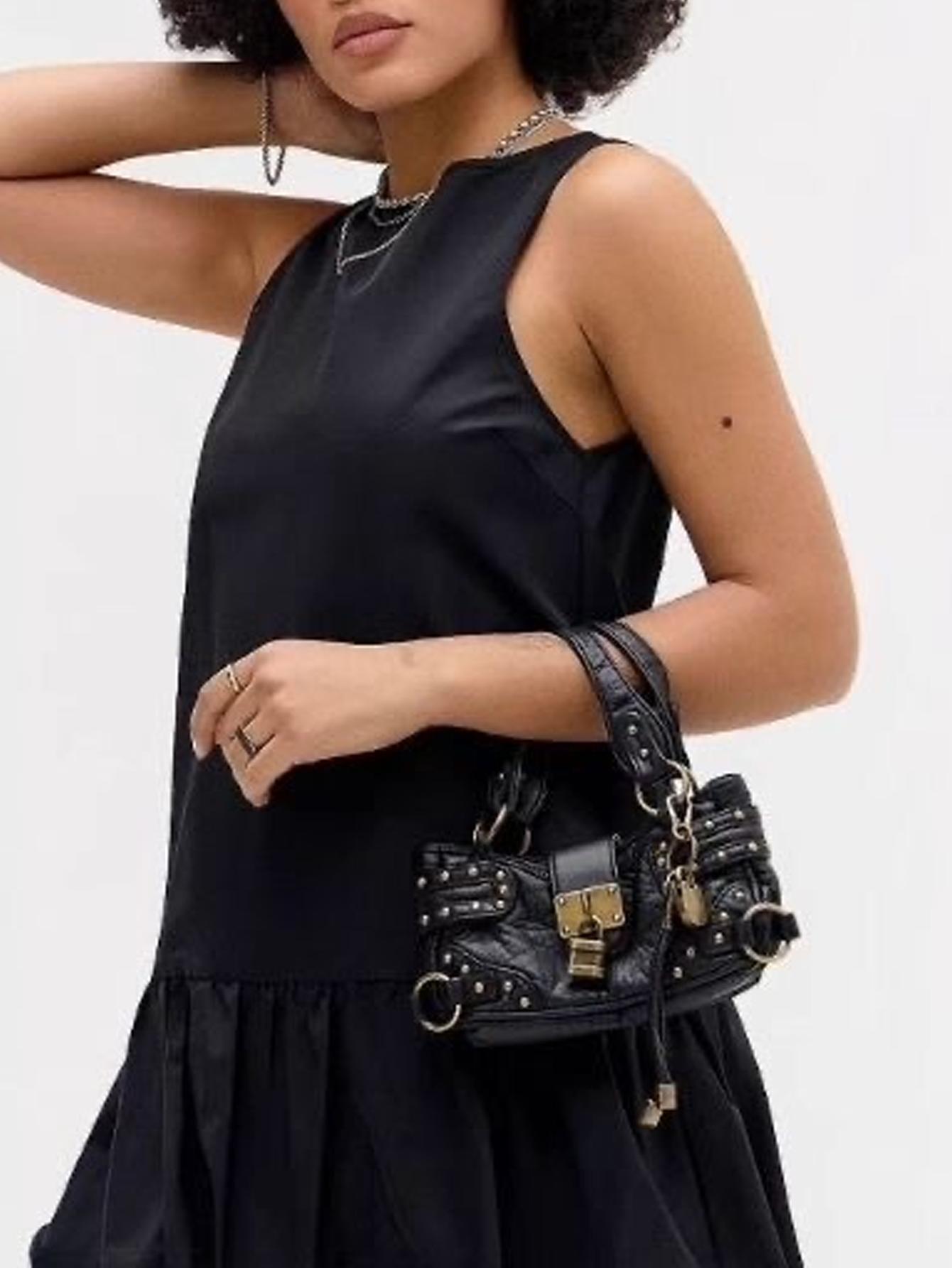Ladies' handbag 2026 Summer New style rivet retro street motorcycle bag mini crossbody bag Mobile phone bag Women's bag