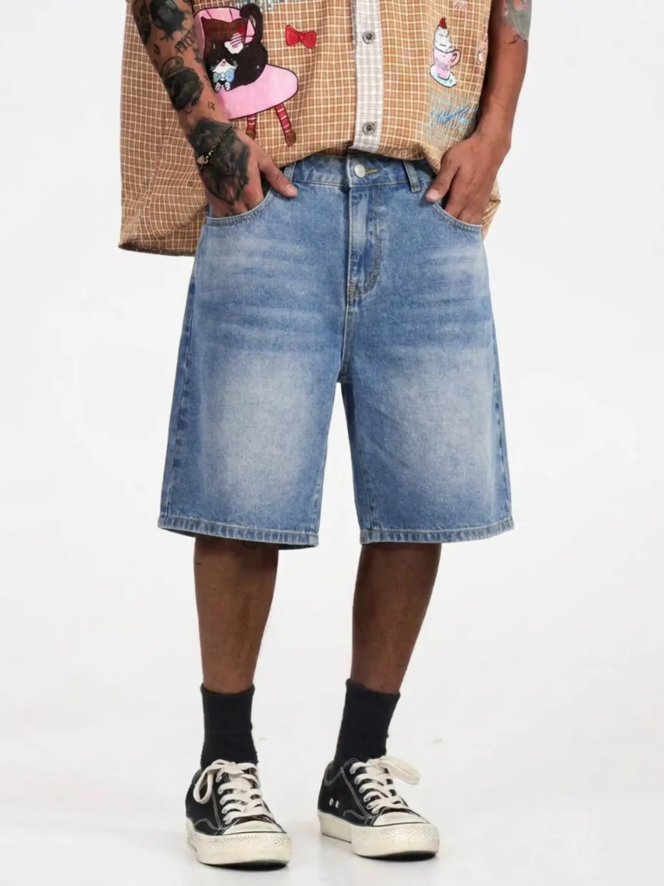 Tiger Head Flame Embroidered Denim Shorts, Loose-Fit High Street Style, All-Over Print, Casual Five-Pocket Design, Blue Color