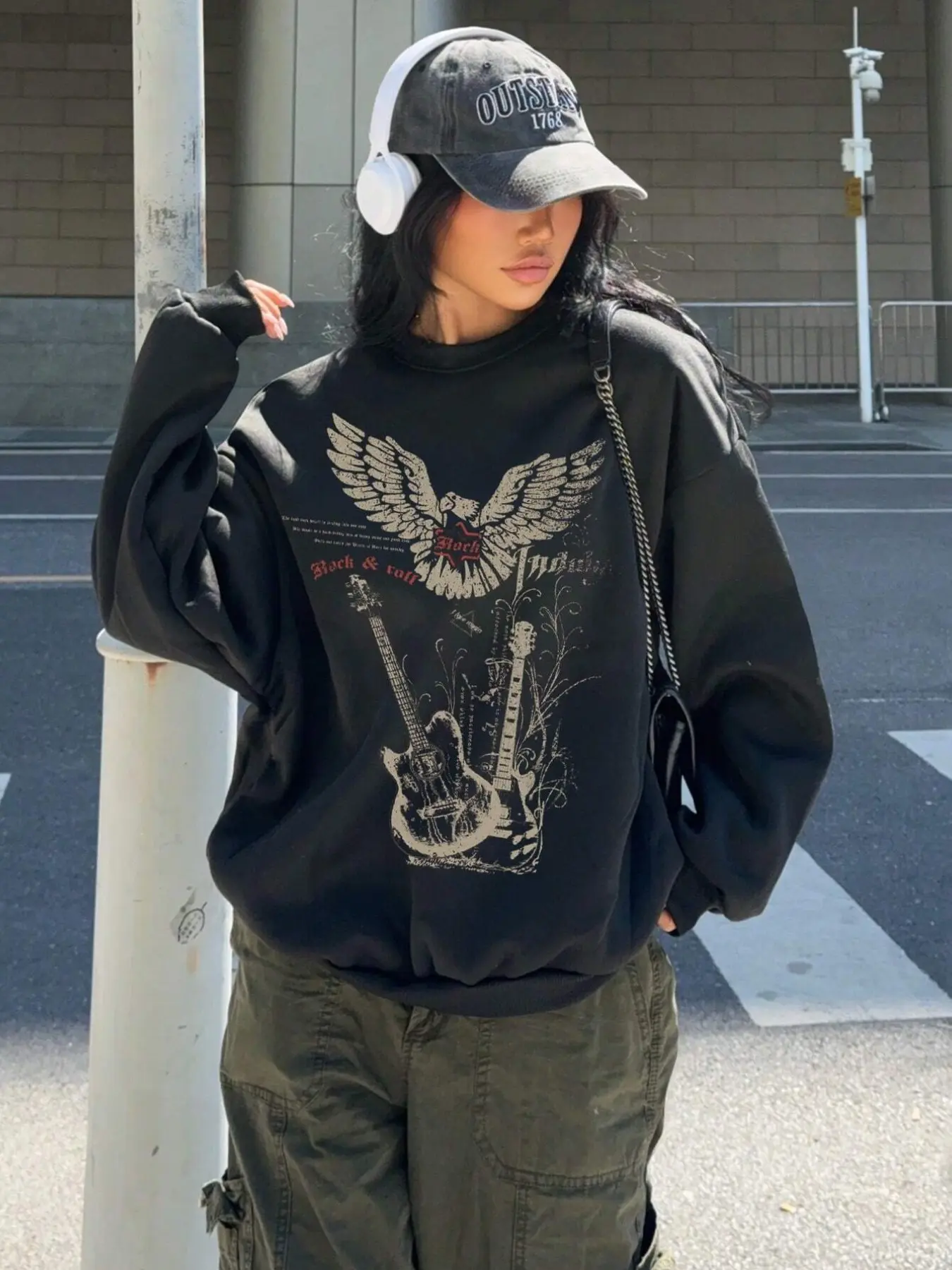 Rock & Roll Eagle Guitar Sweatshirt, Vintage American Style, Unisex Long Sleeve Top, Loose Fit, Fall & Winter Fashion