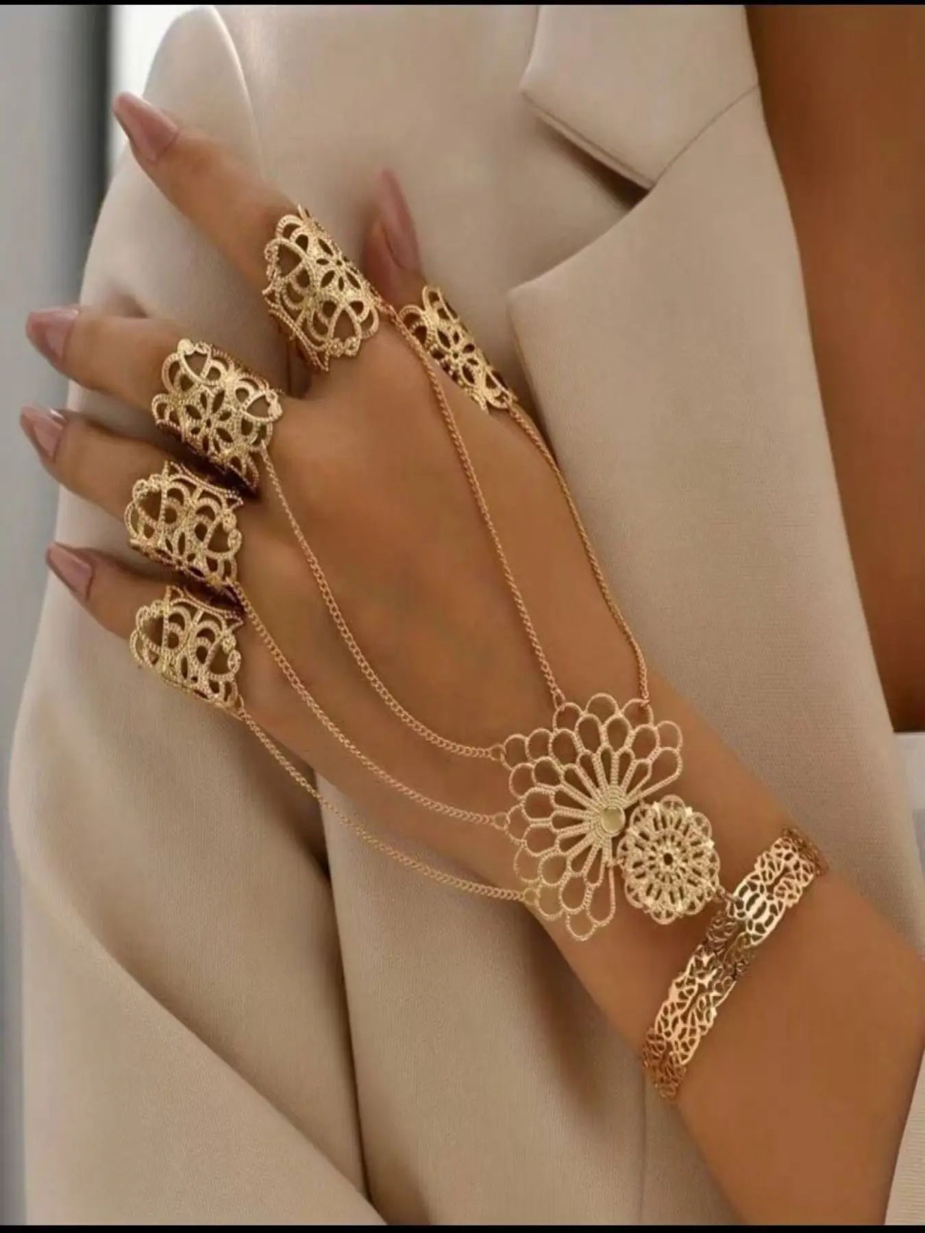 Gothic Punk Style Finger-Connected Bracelet, Personalized Hand Chain, Exaggerated Design, Unique Jewelry Accessory, Link Bracelets, 1pc