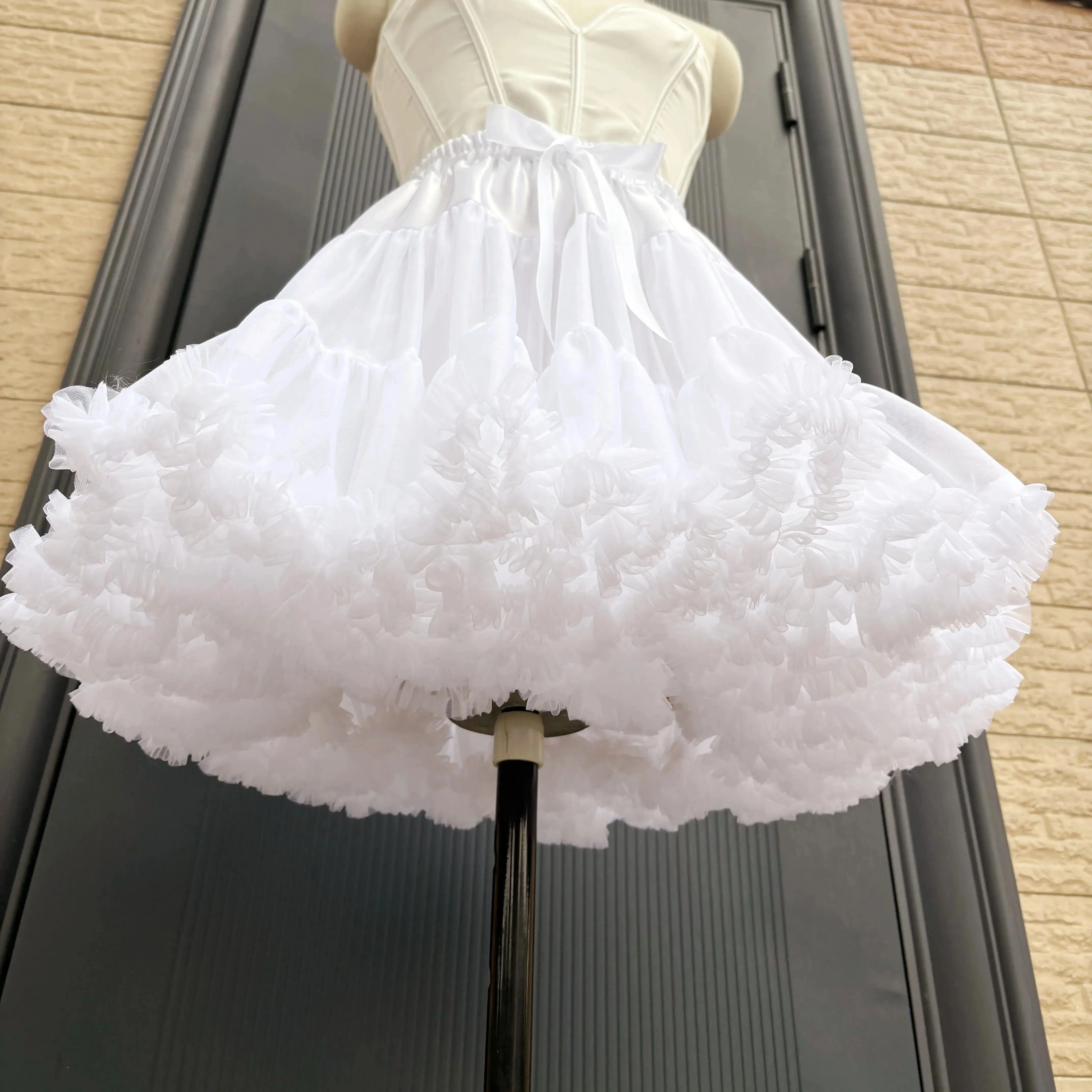 Lady's Cute 2-Layered Pleated Tulle Petticoat, White/Black Puffy Crinoline Skirt for Party, Bridal, Lolita Cosplay (Budget-Friendly Option)
