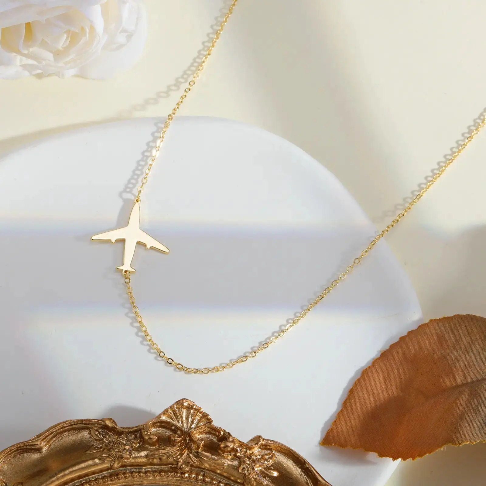 14K Gold Plated Chain Necklace for Women, Trendy Minimalist O-Shaped Link Chain with Unique Airplane Pendant, Uneven Length Layered Design Adjustable 36+5cm Fashion Jewelry for Daily Wear, Travel, Party & Gift