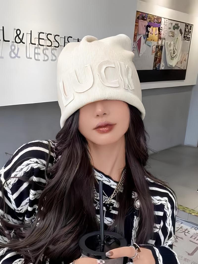 Letter Pattern Beanie Hat, Casual Thickened Ear Protection Cap for Fall & Winter, Fashion Accessories for Both Men & Women, Winter Skull Cap